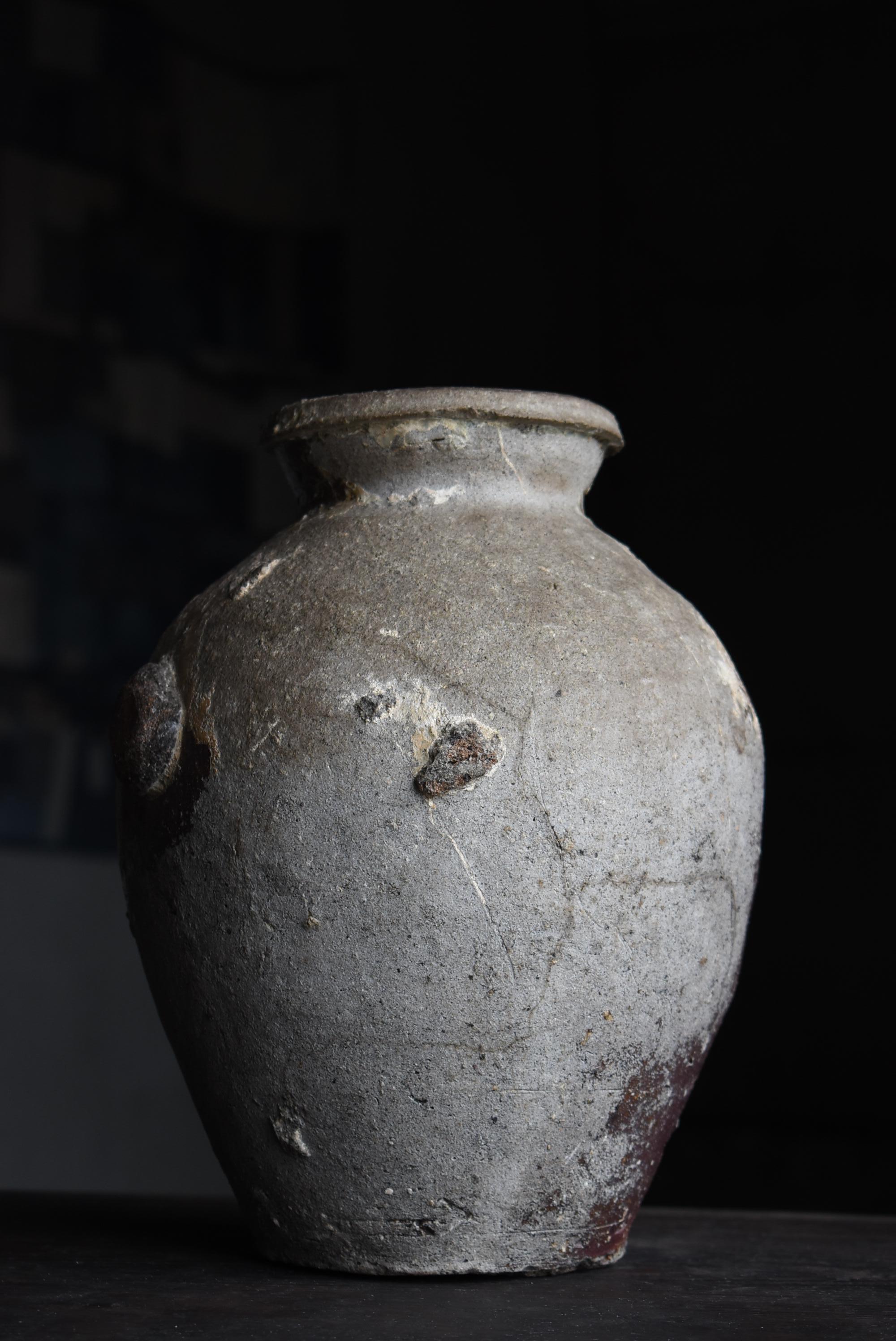 Japanese Antique Pottery Vase 14-16th Century / Flower Vase Wabi Sabi In Good Condition In Sammu-shi, Chiba