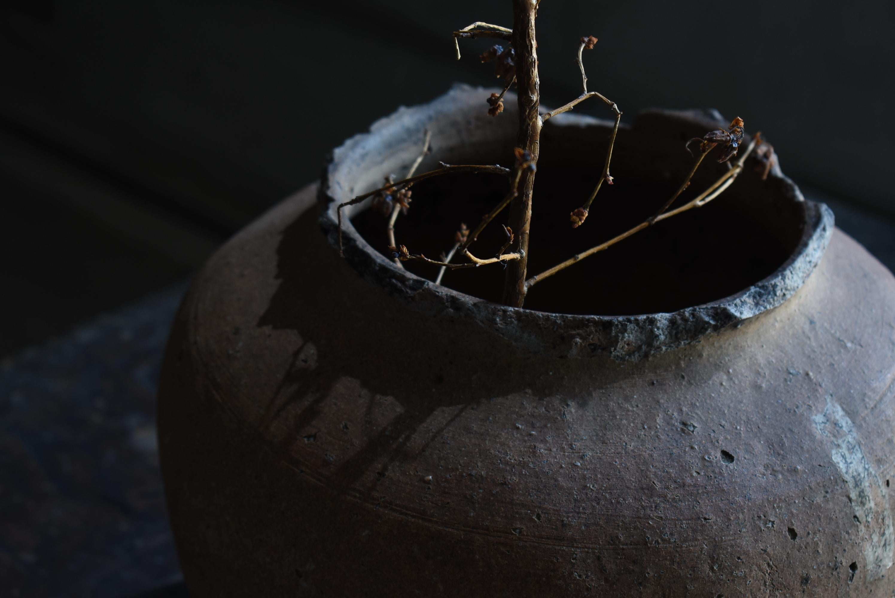 Vase en poterie japonaise ancienne 1400s-1500s / Vase à fleurs Pot Wabisabi en vente 10