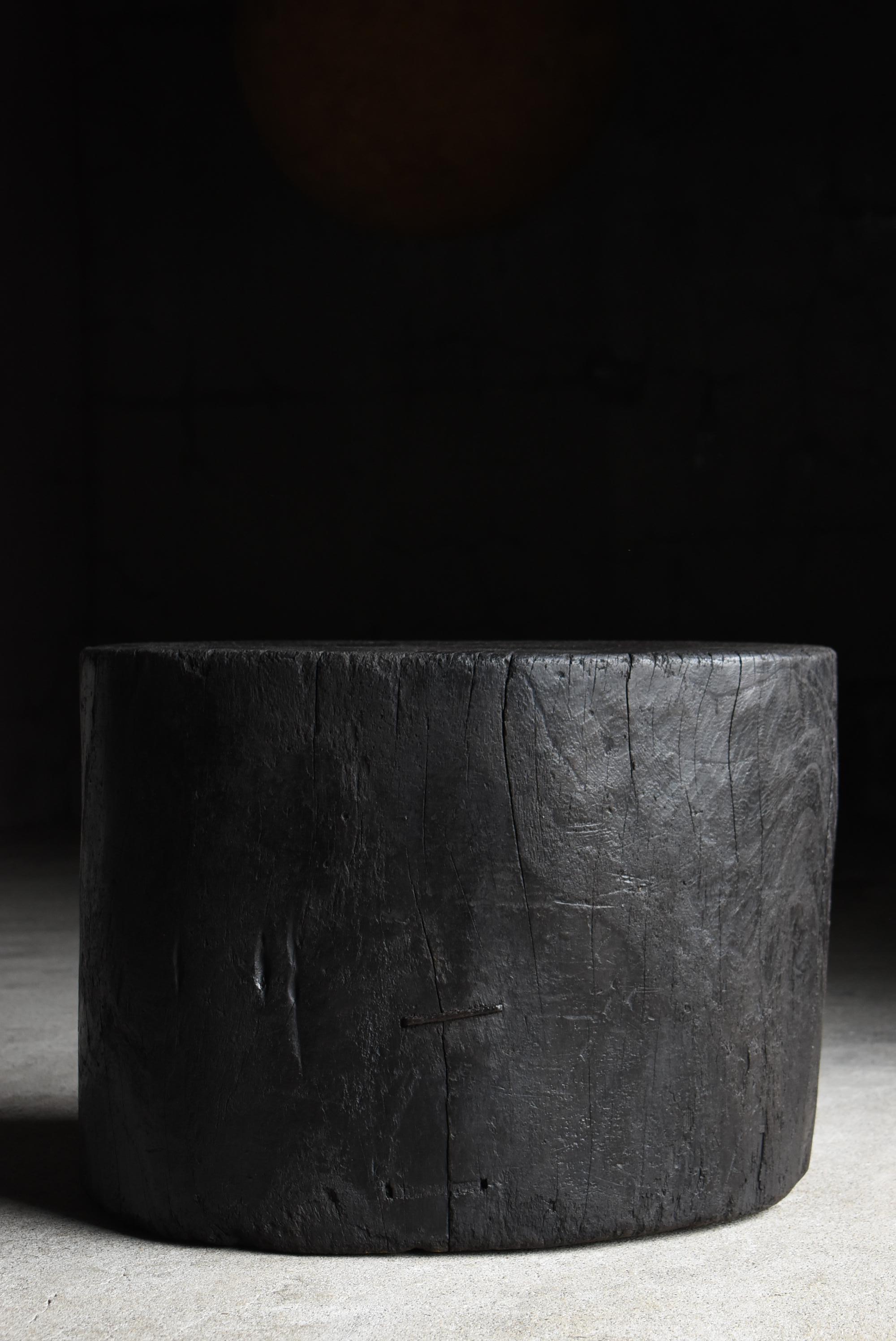 Table basse primitive japonaise ancienne 1860s-1900s / Table d'appoint Wabisabi en vente 3