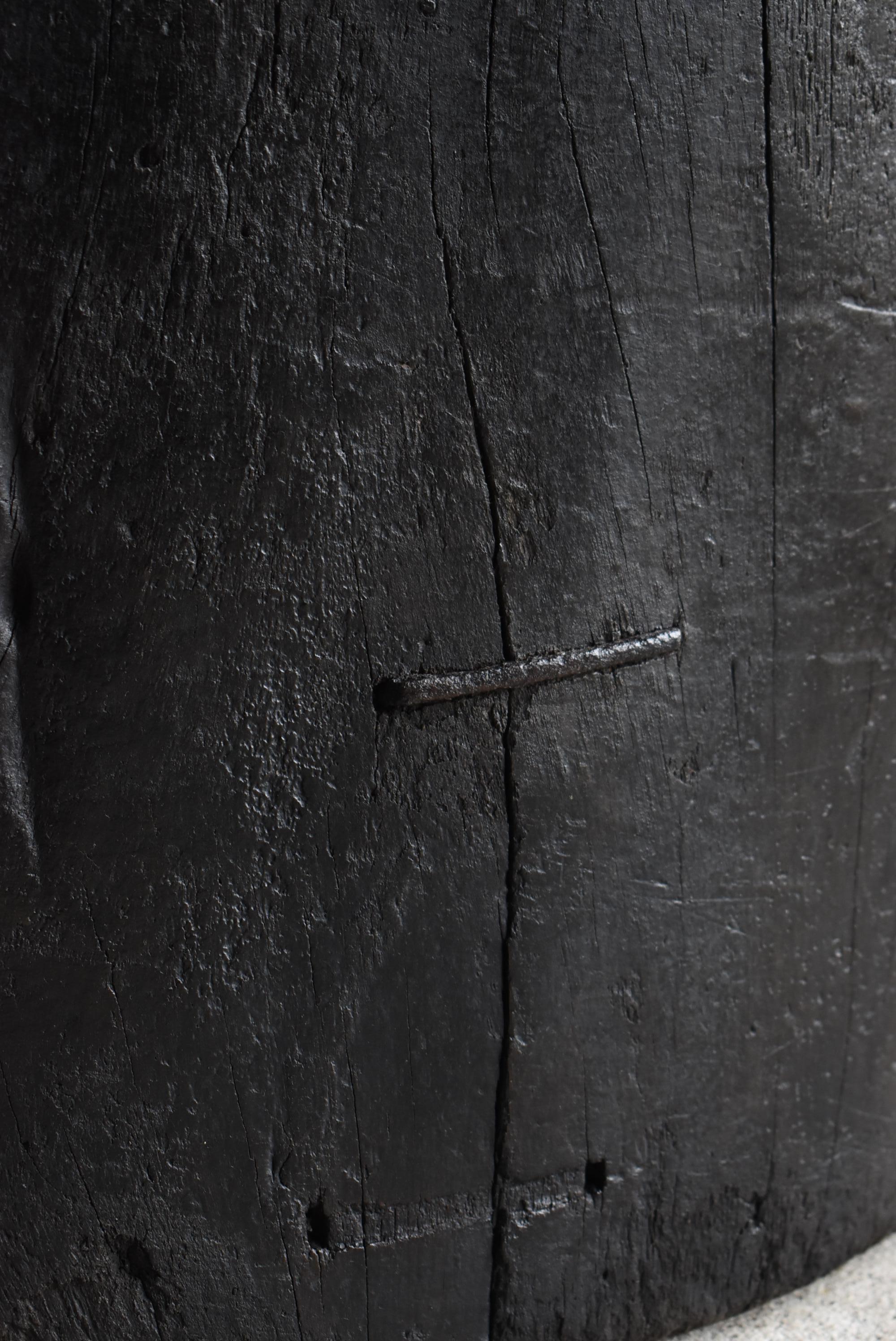 Table basse primitive japonaise ancienne 1860s-1900s / Table d'appoint Wabisabi en vente 4