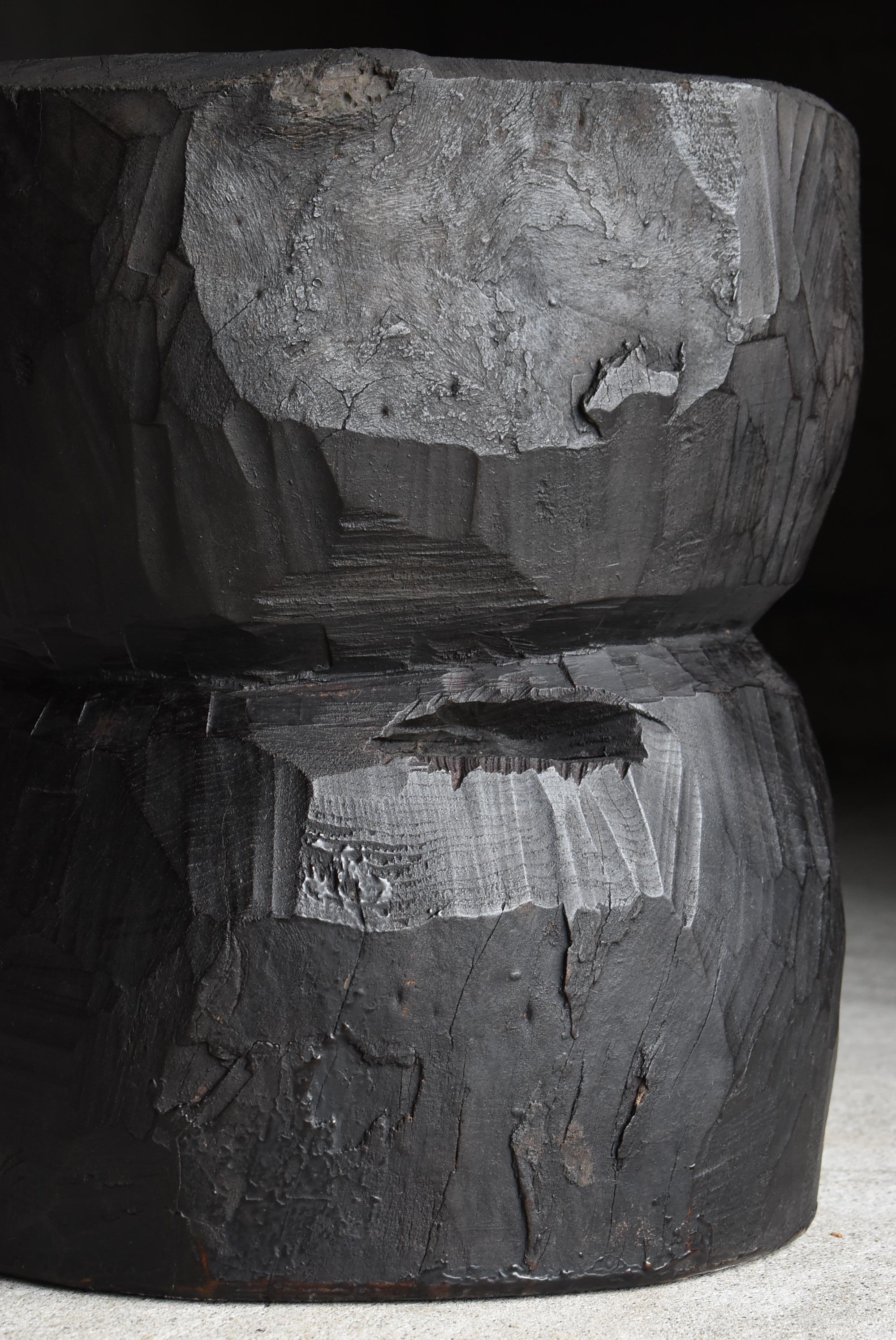 Table basse primitive japonaise ancienne 1860s-1900s / Table d'appoint Wabisabi en vente 5