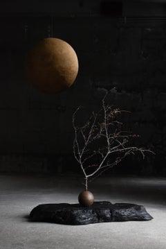 Japanischer Primitivständer 1900er-1940er Jahre / Niedriger Tisch Wabisabi