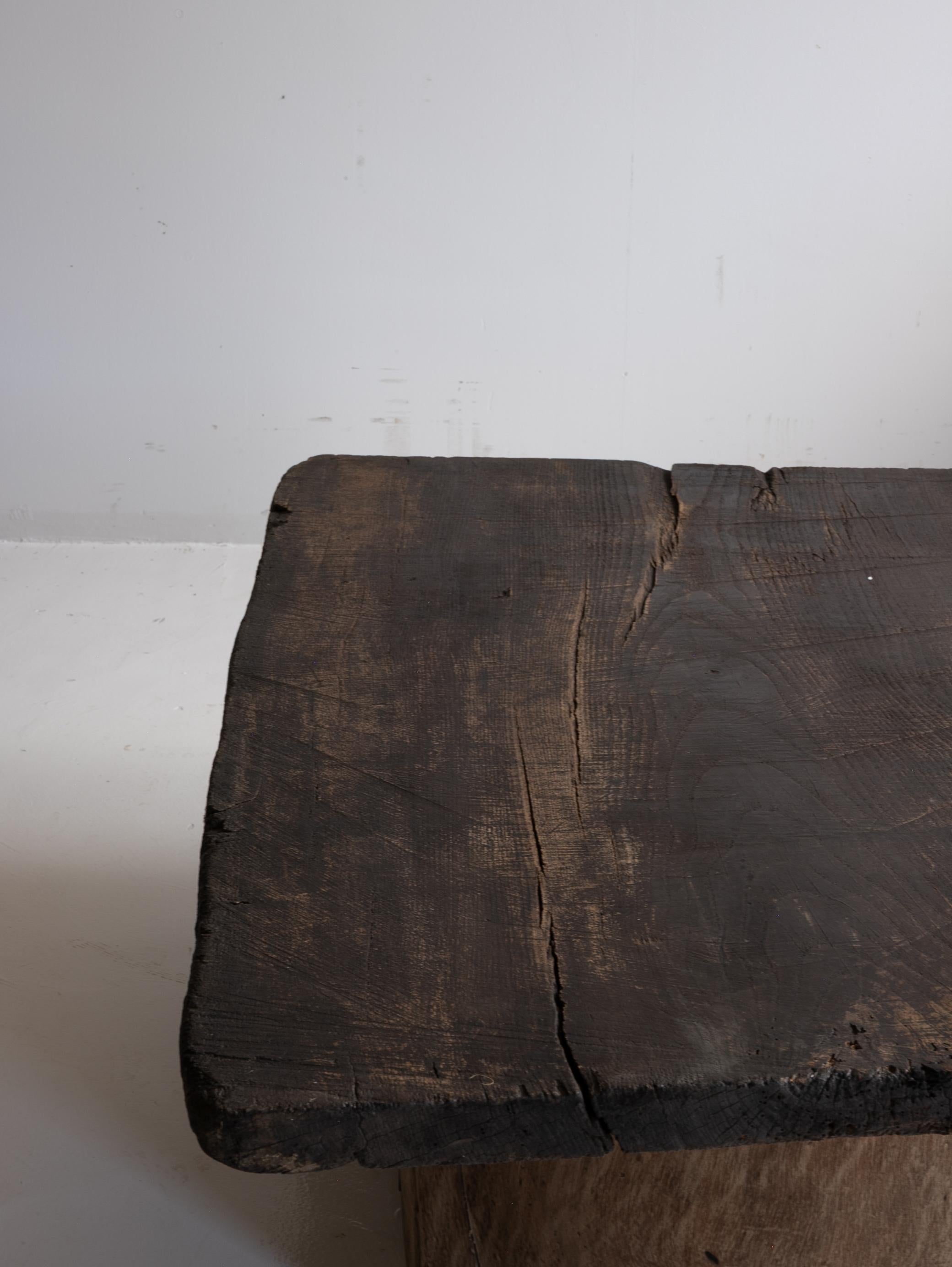 Table basse primitive japonaise des années 1860 à 1920 / Wabi Sabi en vente 9
