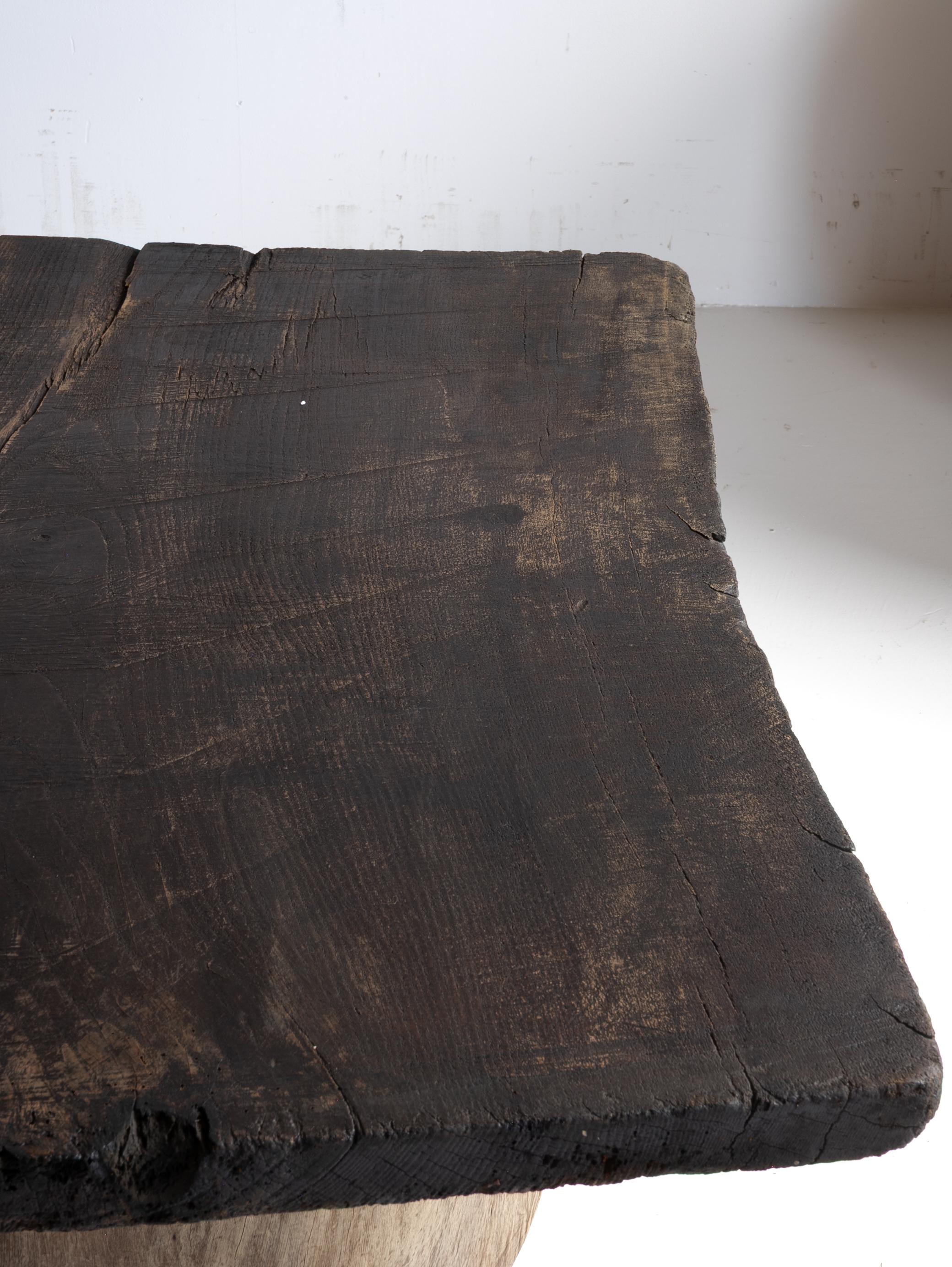 Table basse primitive japonaise des années 1860 à 1920 / Wabi Sabi en vente 10