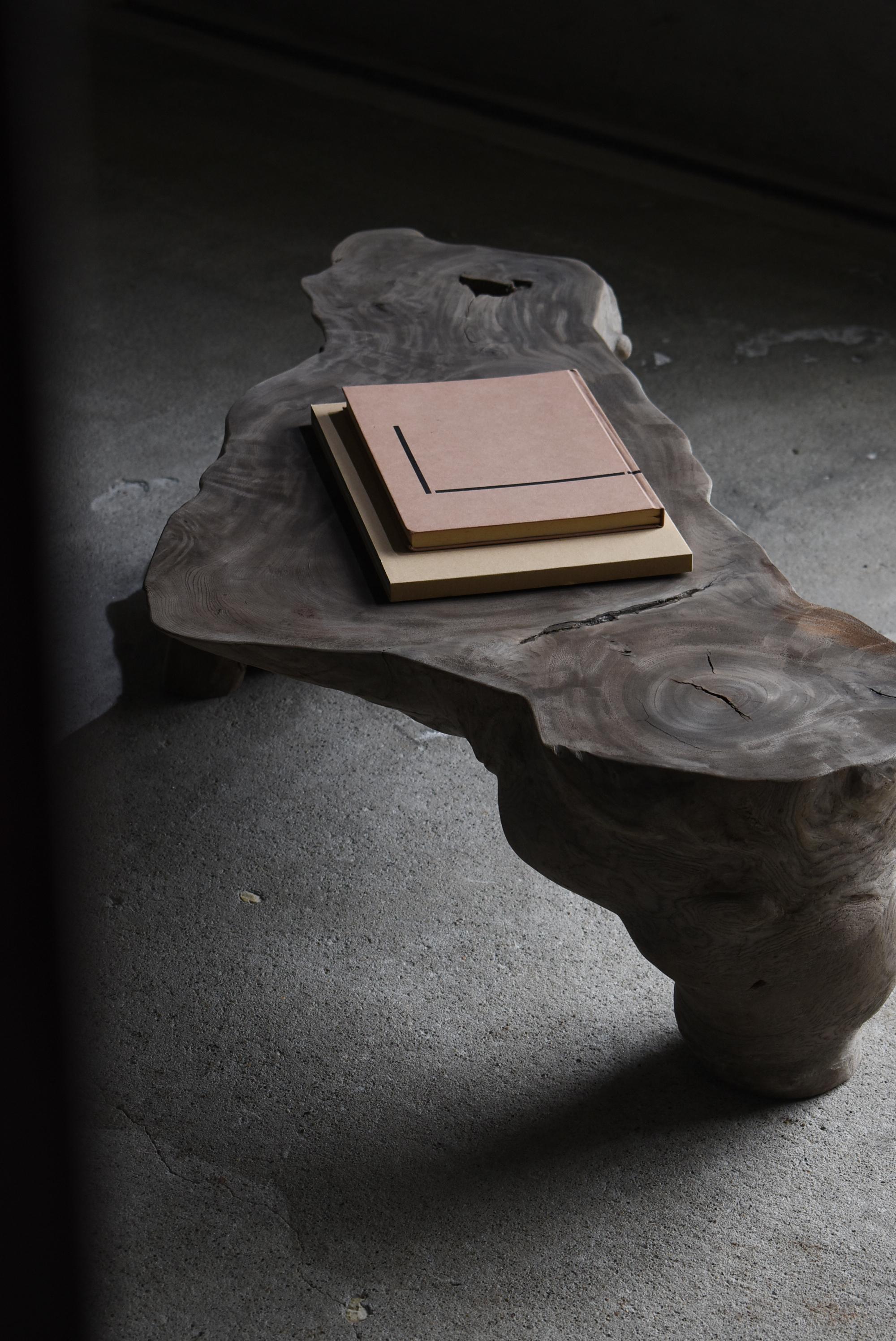 Japanese Antique Primitive Low Table 1900s-1940s / Side Table Wabi Sabi In Good Condition In Sammu-shi, Chiba