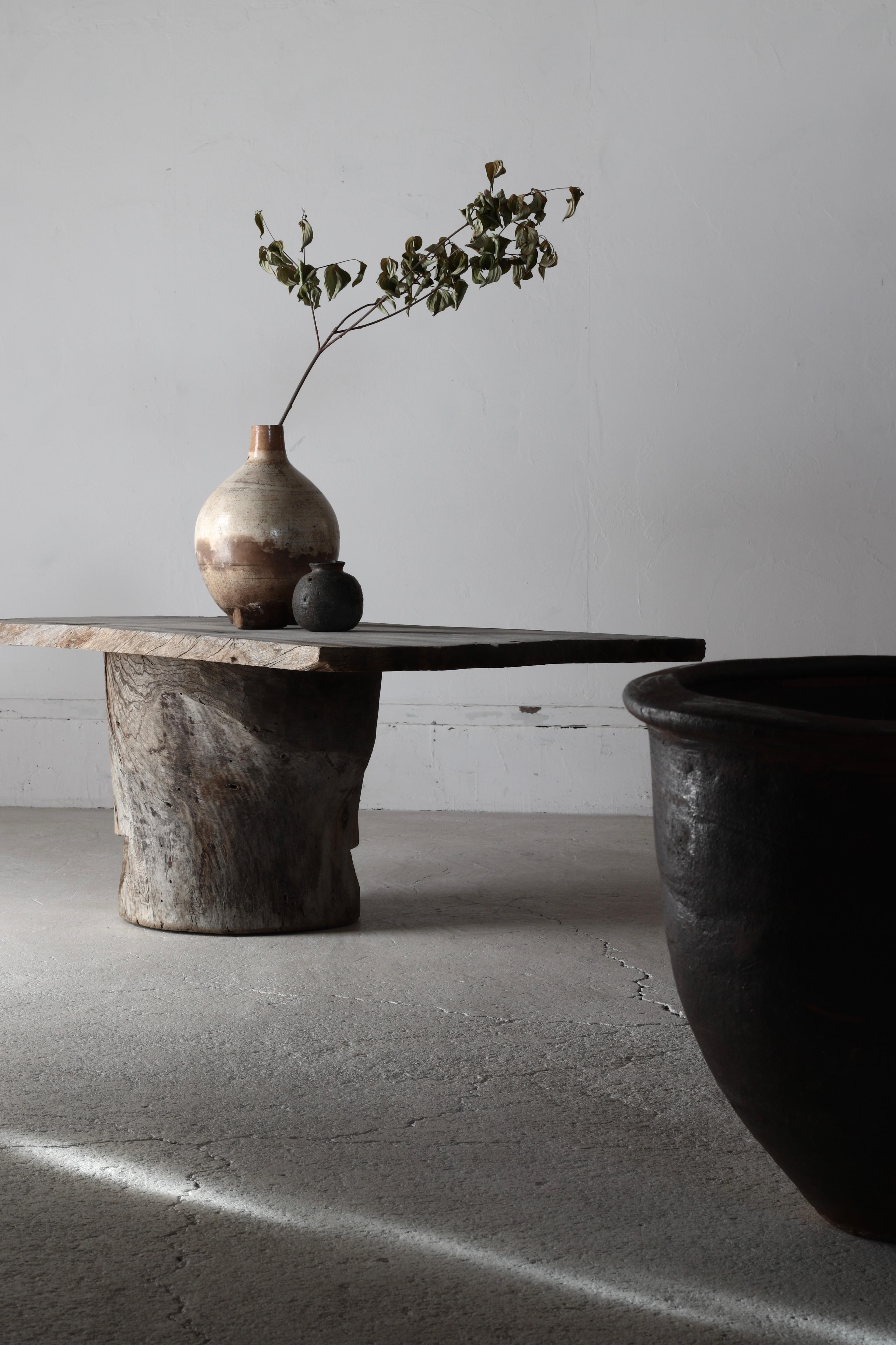 Japanese Antique Primitive Low Table / Coffee Table / 1868-1912s Wabi-Sabi In Good Condition In Iwate-gun Shizukuishi-cho, Iwate Prefecture