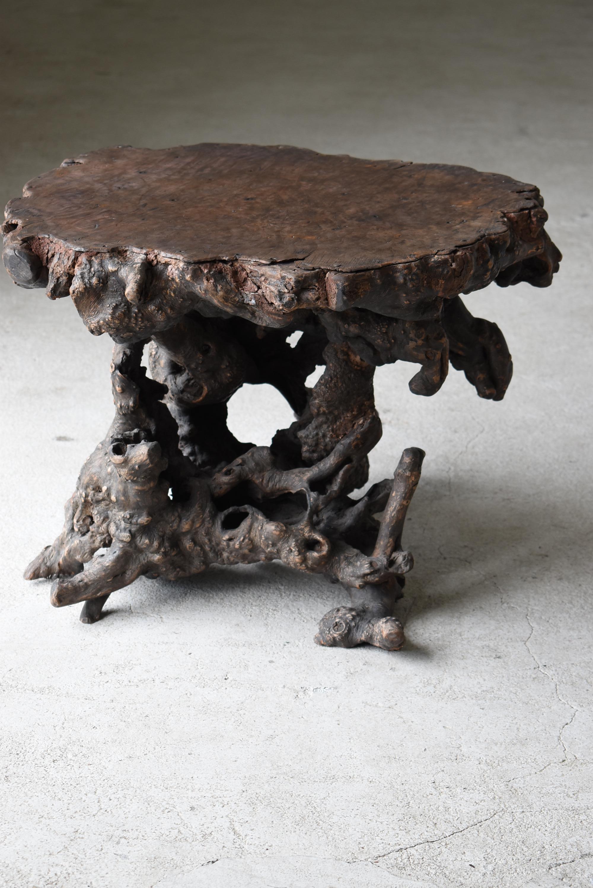 Japanese Antique Primitive Side Table 1860s-1920s / Coffee Table Wabi Sabi In Good Condition For Sale In Sammu-shi, Chiba