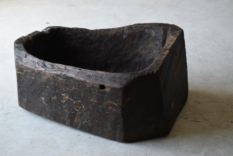 Japanese Antique Primitive Wooden Bowl 1860s-1900s / Wabi Sabi Object Mingei In Good Condition For Sale In Sammu-shi, Chiba