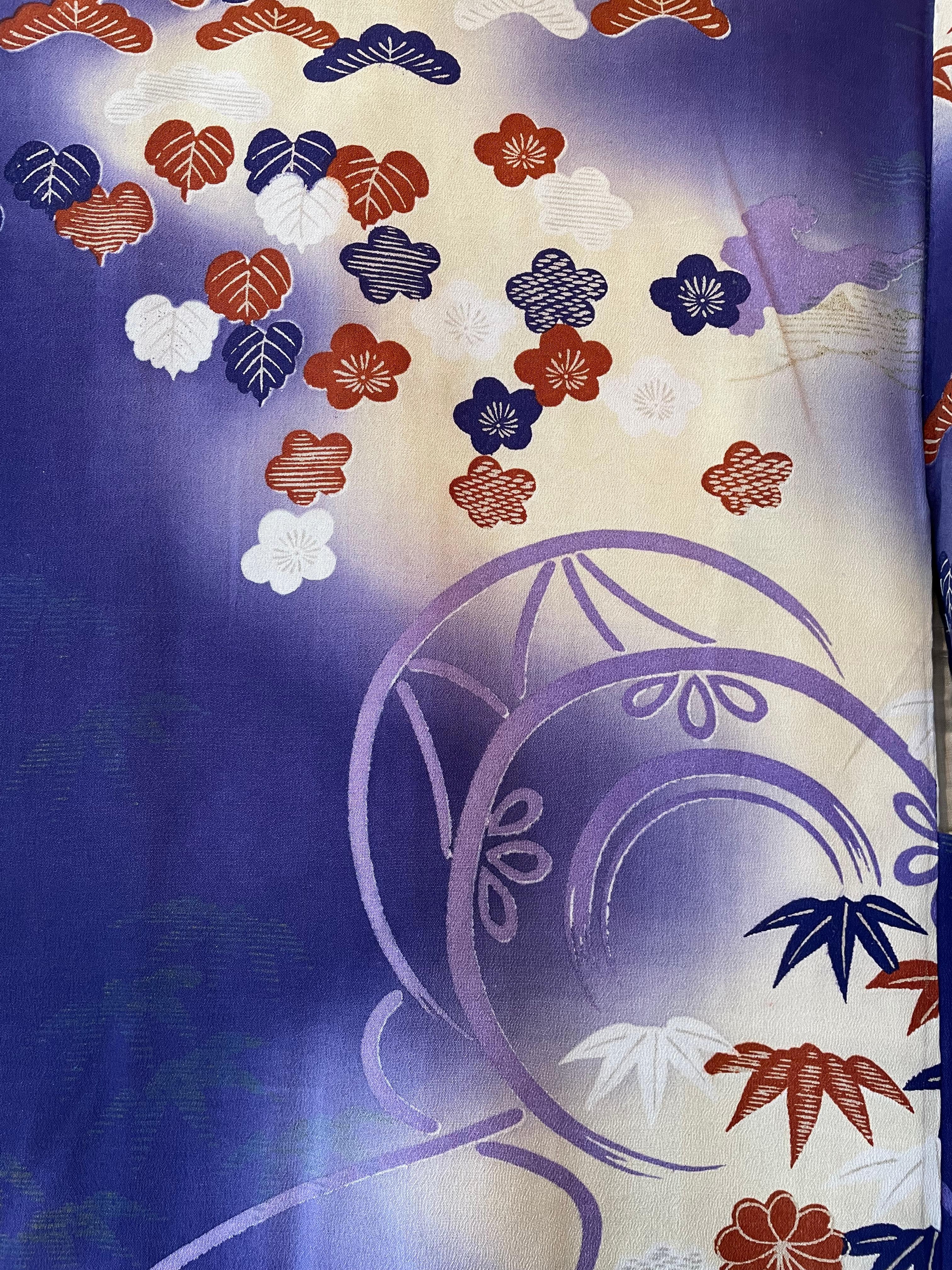 Veste Haori japonaise d'antiquités violette en soie des années 1950 en vente 2