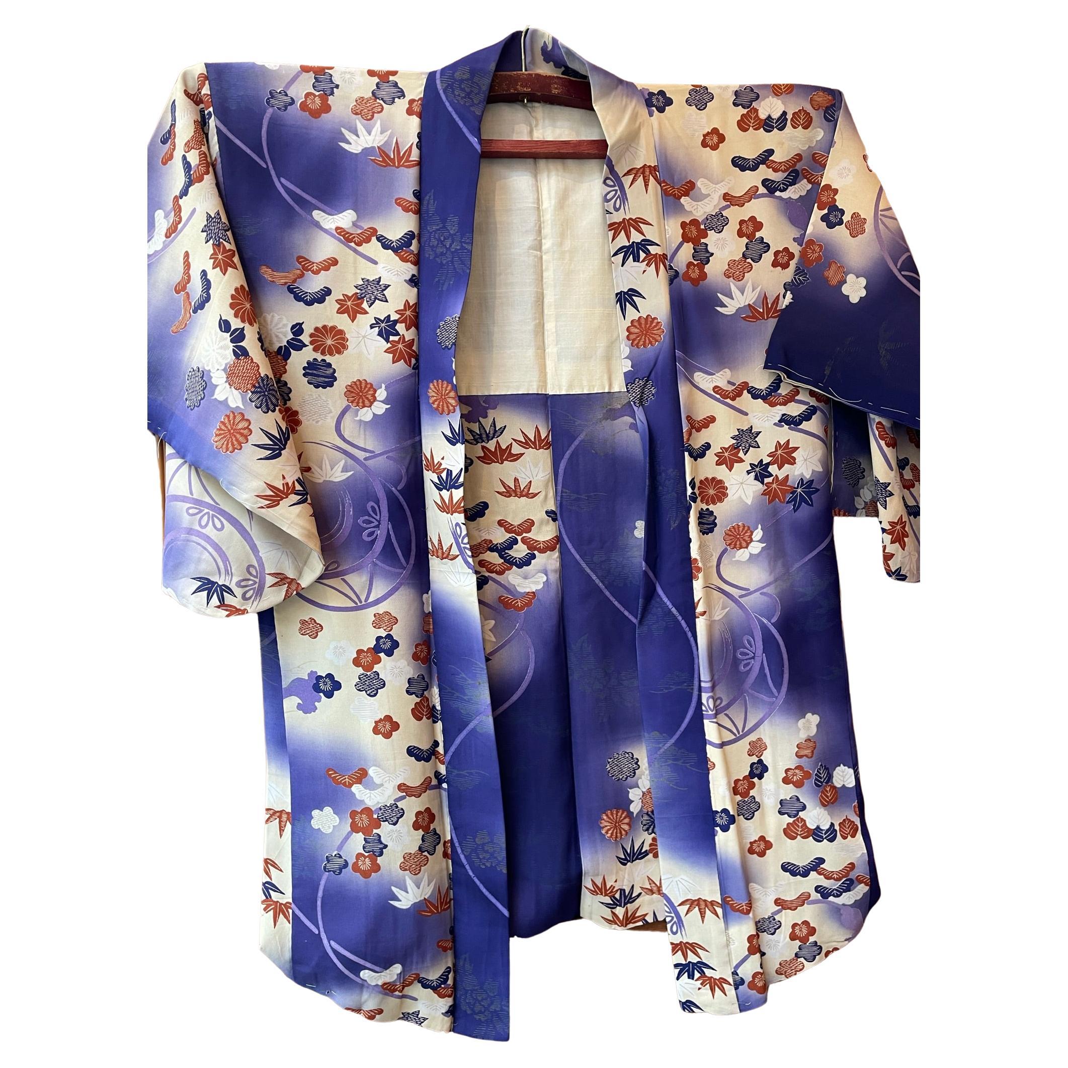 Veste Haori japonaise d'antiquités violette en soie des années 1950
