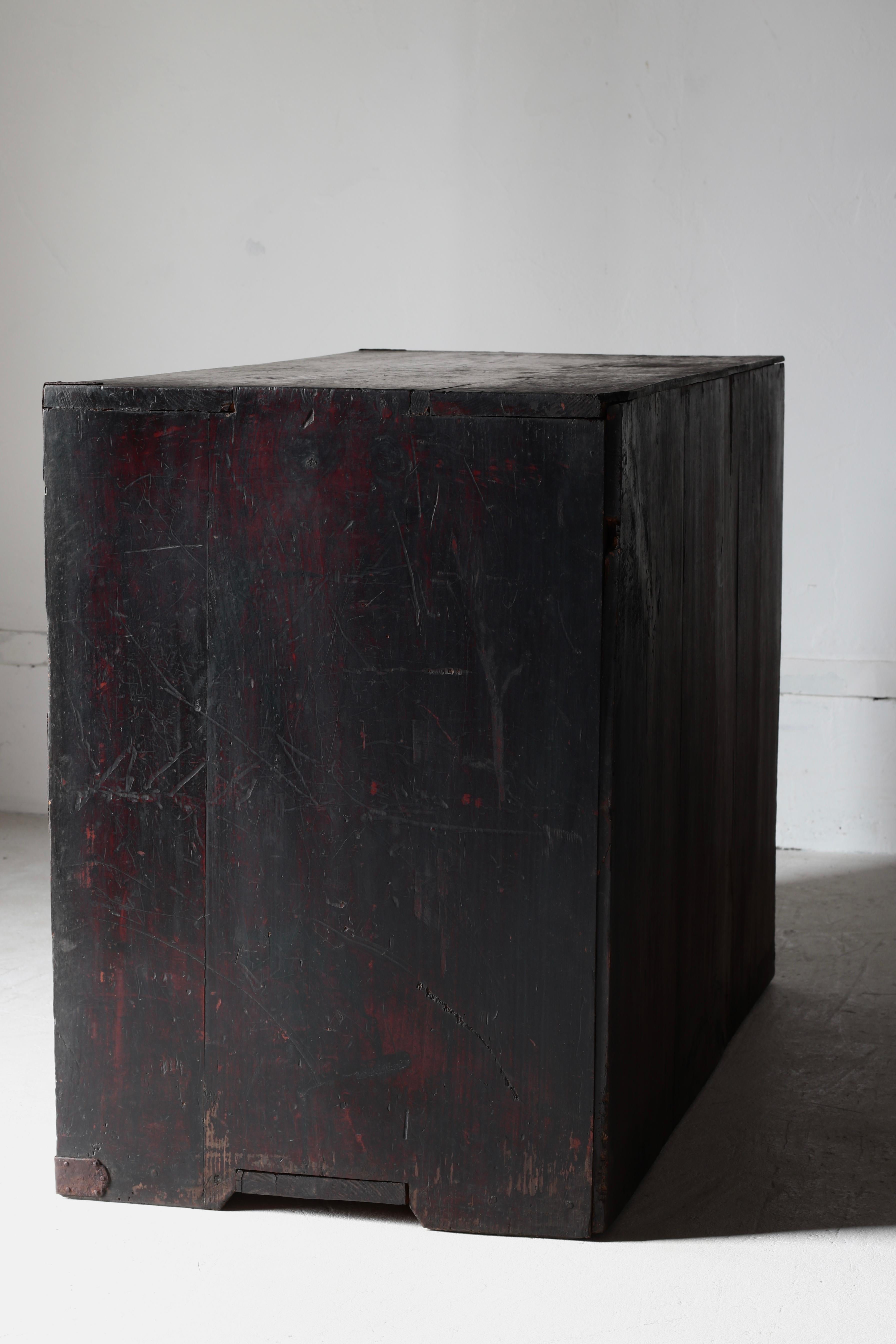 Japanese Antique Red and Black Tansu / Cabinet / 1868-1912s / Wabi-Sabi Mingei For Sale 4