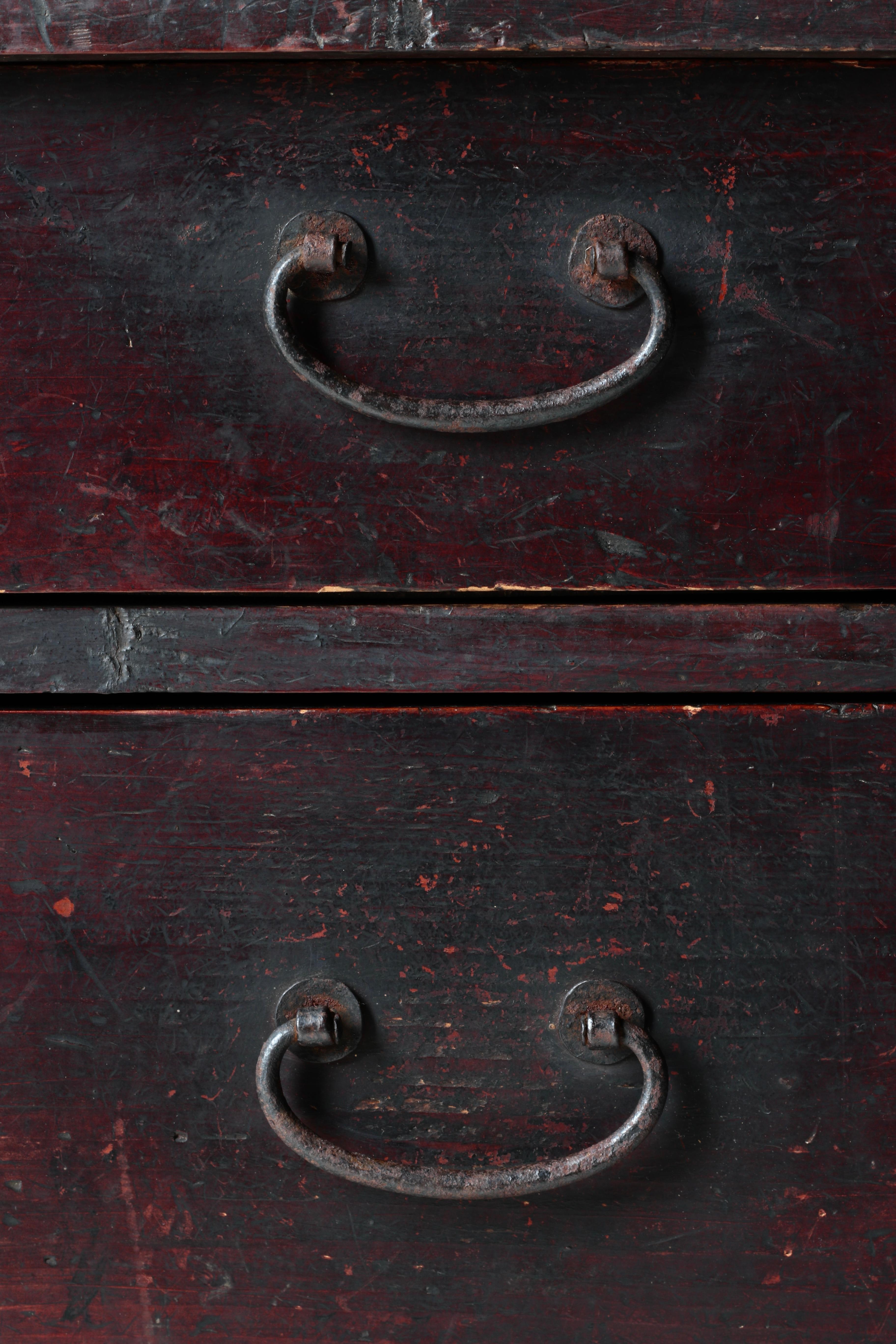Japanese Antique Red and Black Tansu / Cabinet / 1868-1912s / Wabi-Sabi Mingei For Sale 1