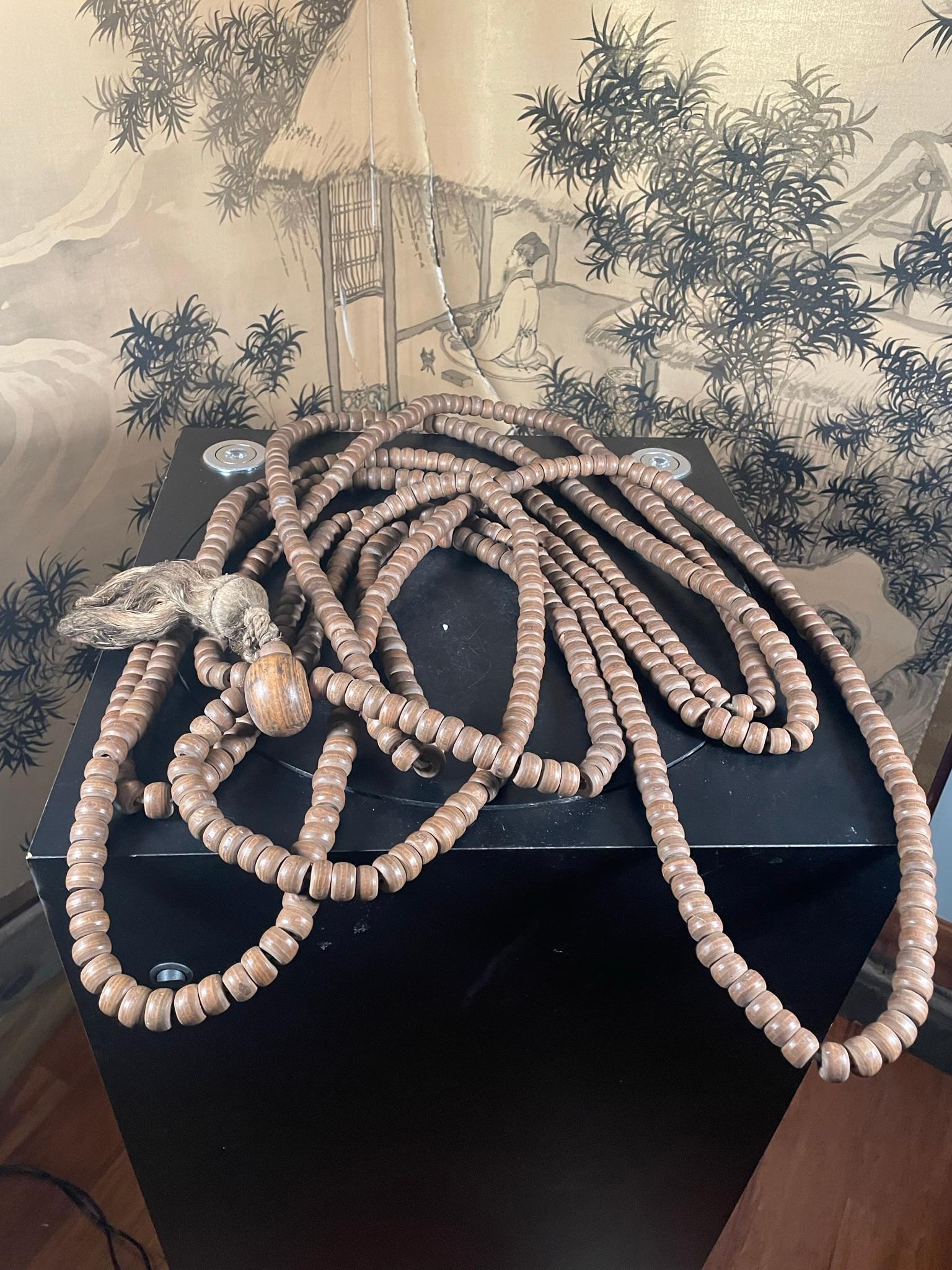 Mala japonais antique zen en bois de rose, chapelet de perles de prière 800 perles avec bol à aumônes en vente 2