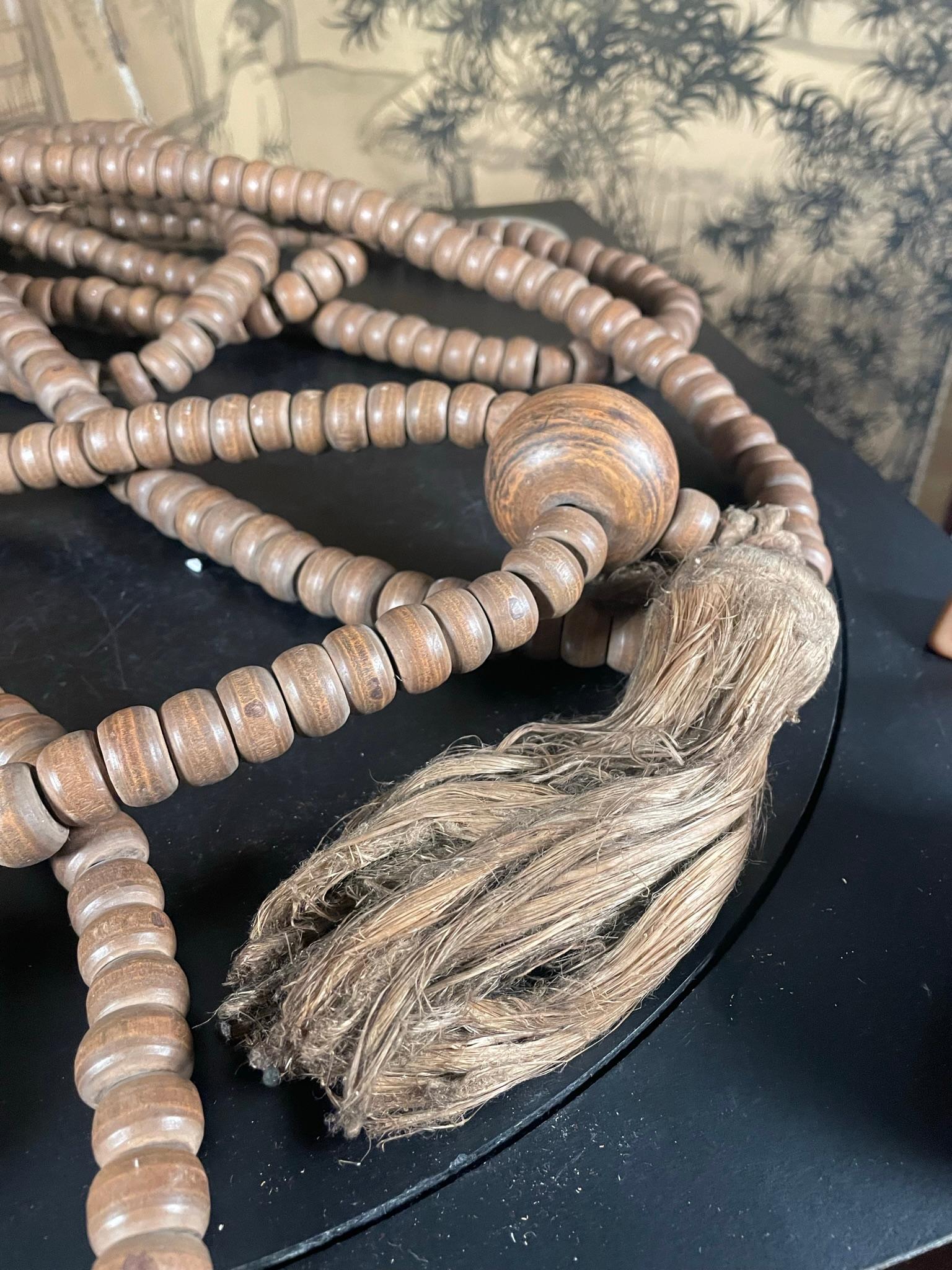 Japanische antike japanische Zen-Rosenholz-Schale aus Mala-Gebetperlenschnur mit 800 Perlen und Schale aus fastgröße (Handgeschnitzt) im Angebot