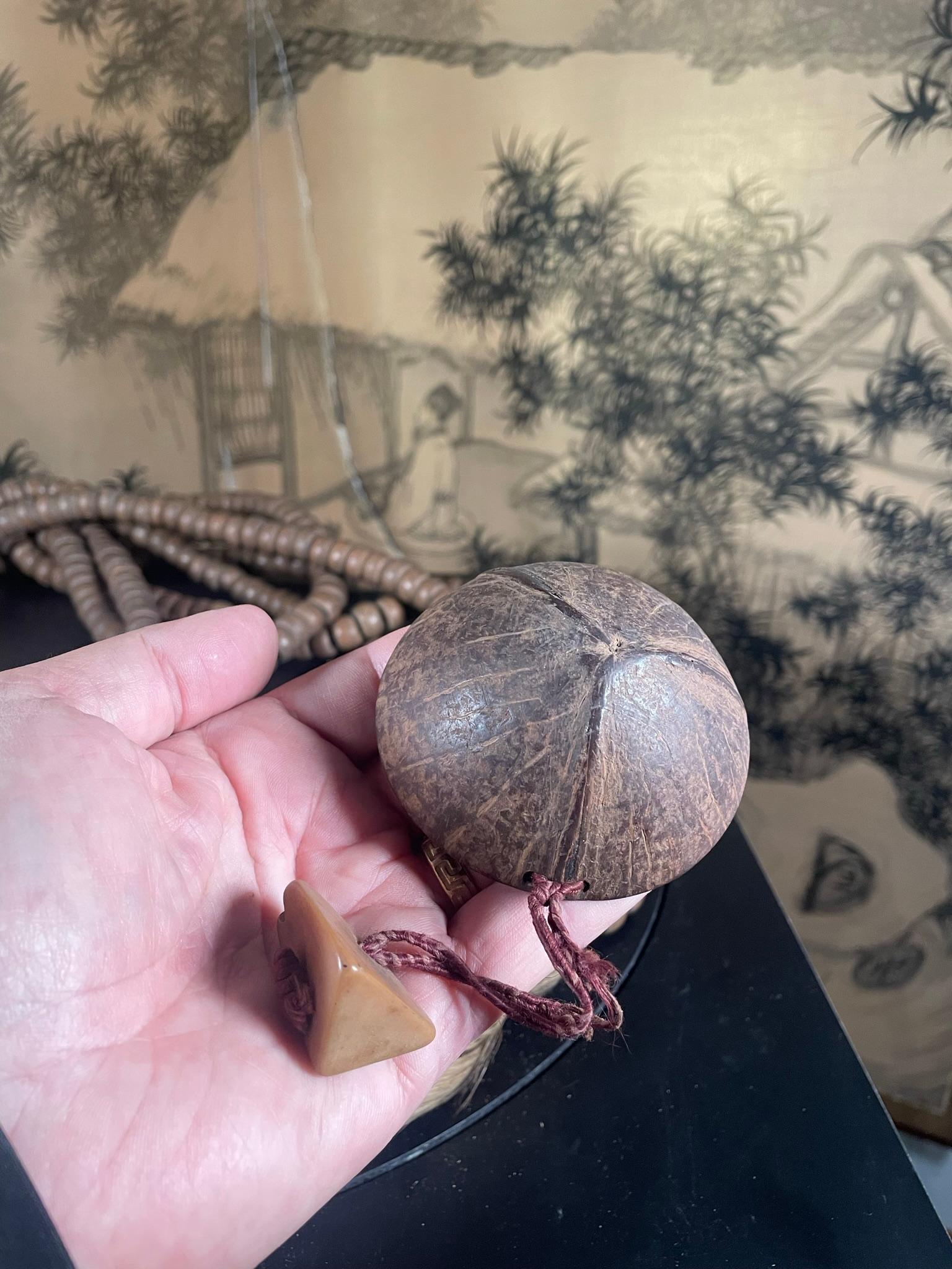 Antigua cadena de cuentas de oración Mala Zen japonesa de palisandro 800 cuentas con cuenco de limosna en venta 1