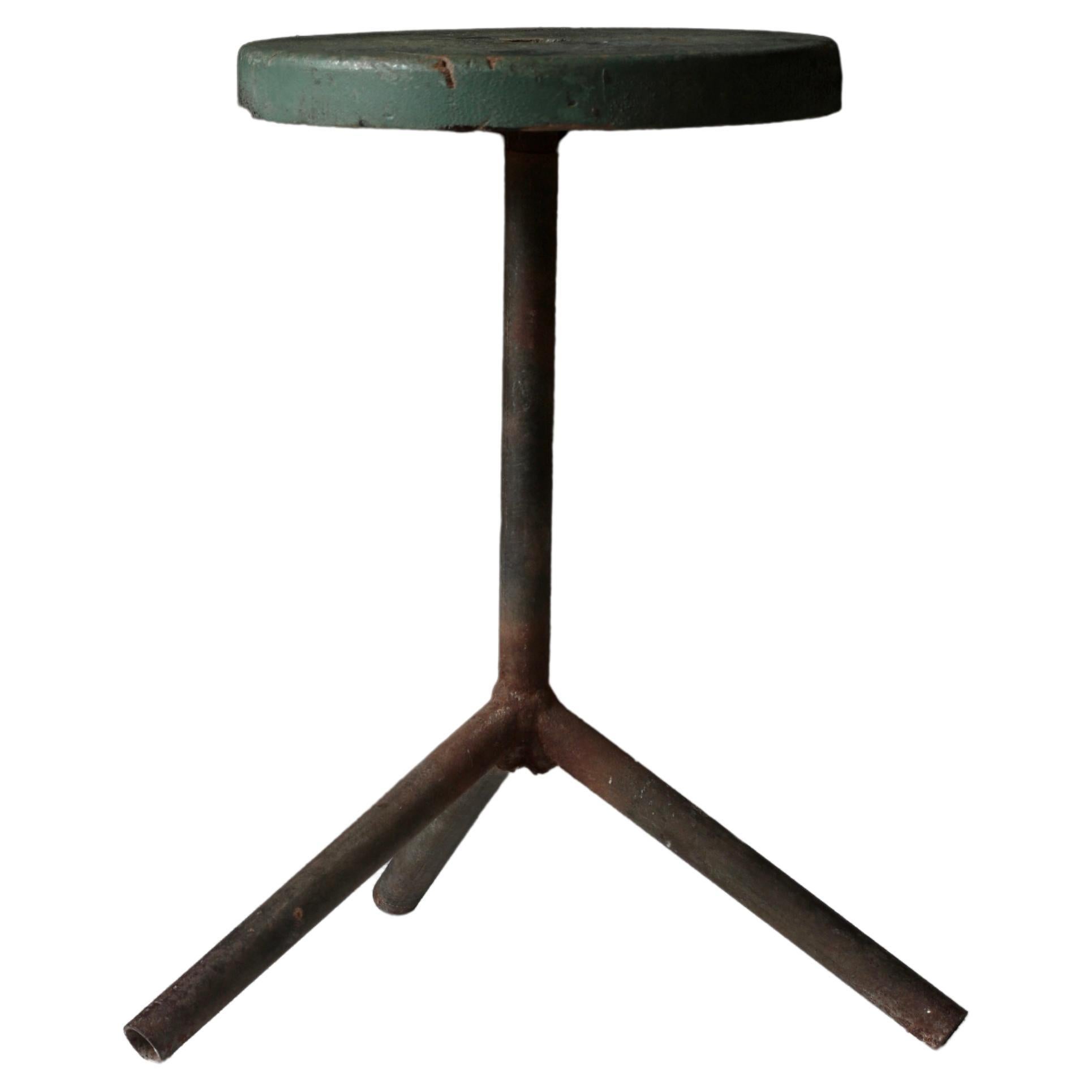 Tabouret rotatif japonais ancien / Période Showa / WabiSabi en vente