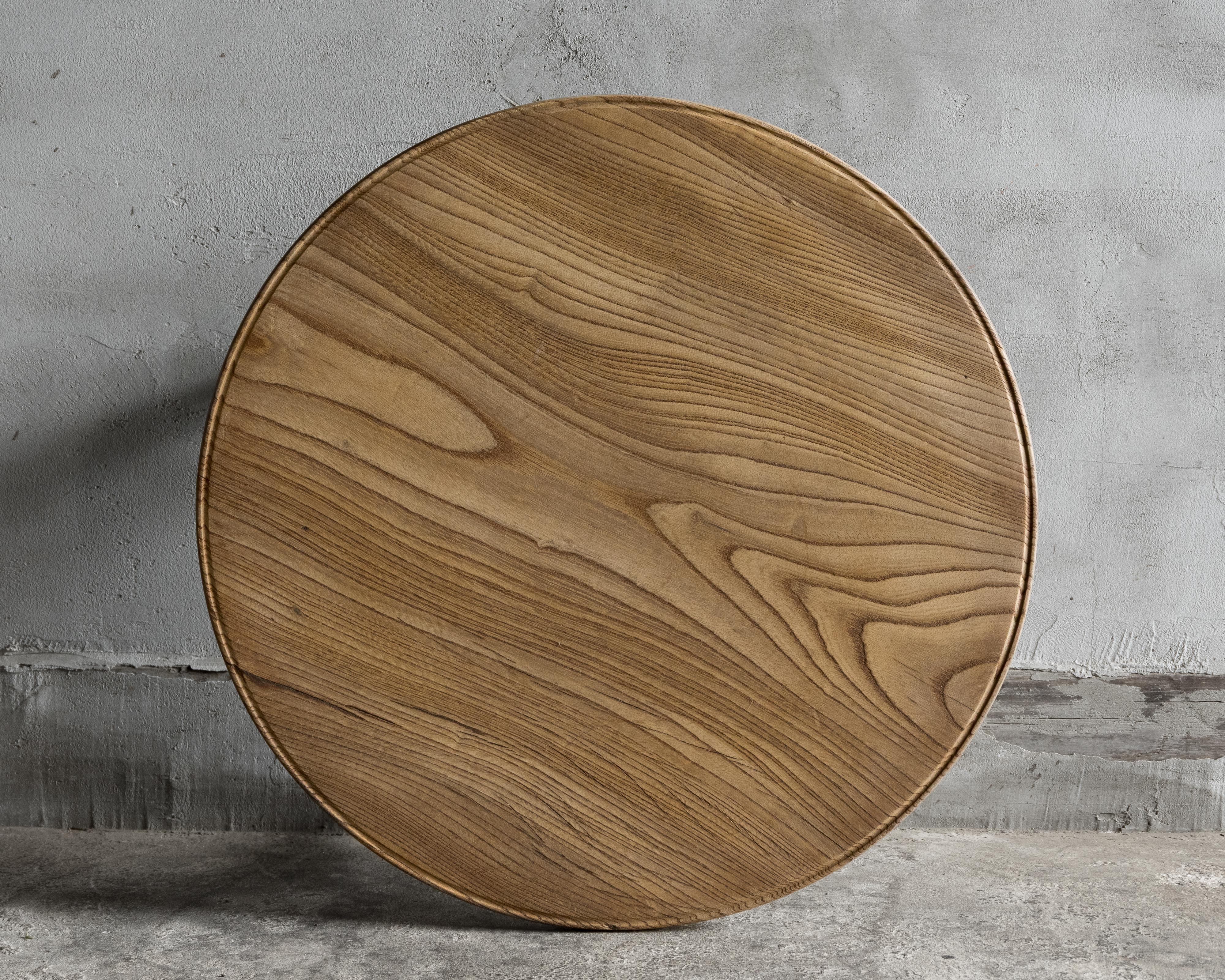 Ancienne table basse ronde japonaise pour étalage, époque Taisho (1912-1926), Wabi Sabi en vente 3