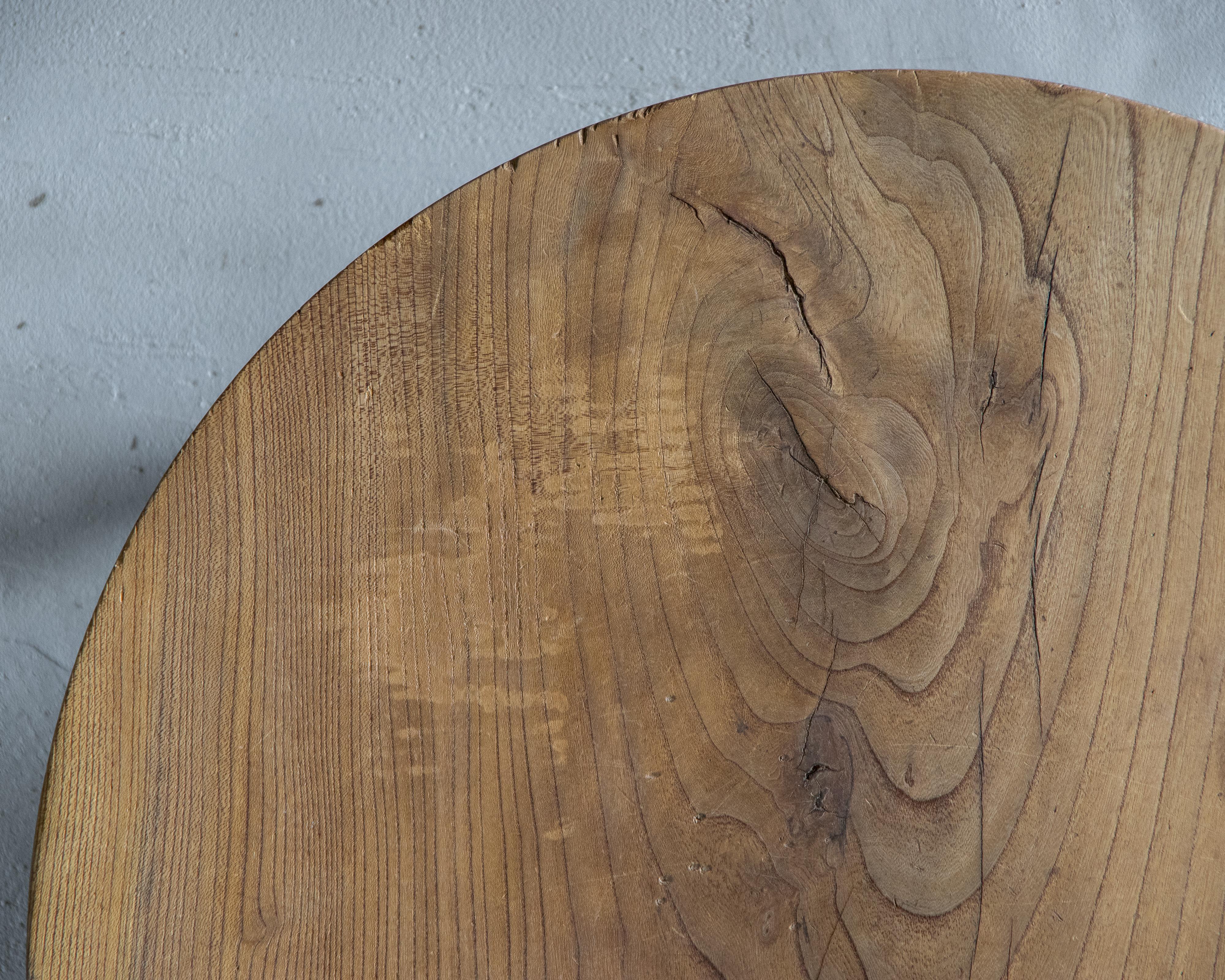Japanese Antique Round Low Table, Keyaki, Taisho Era (1912–1926), Wabi Sabi For Sale 7