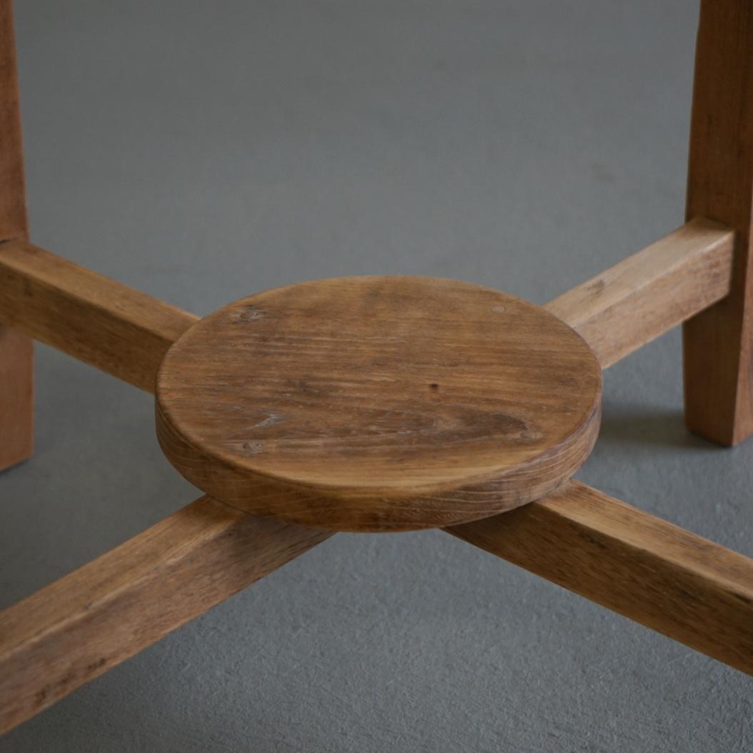 Japanischer antiker runder Tisch 1940er-1950er Jahre Japanisch (Holz) im Angebot