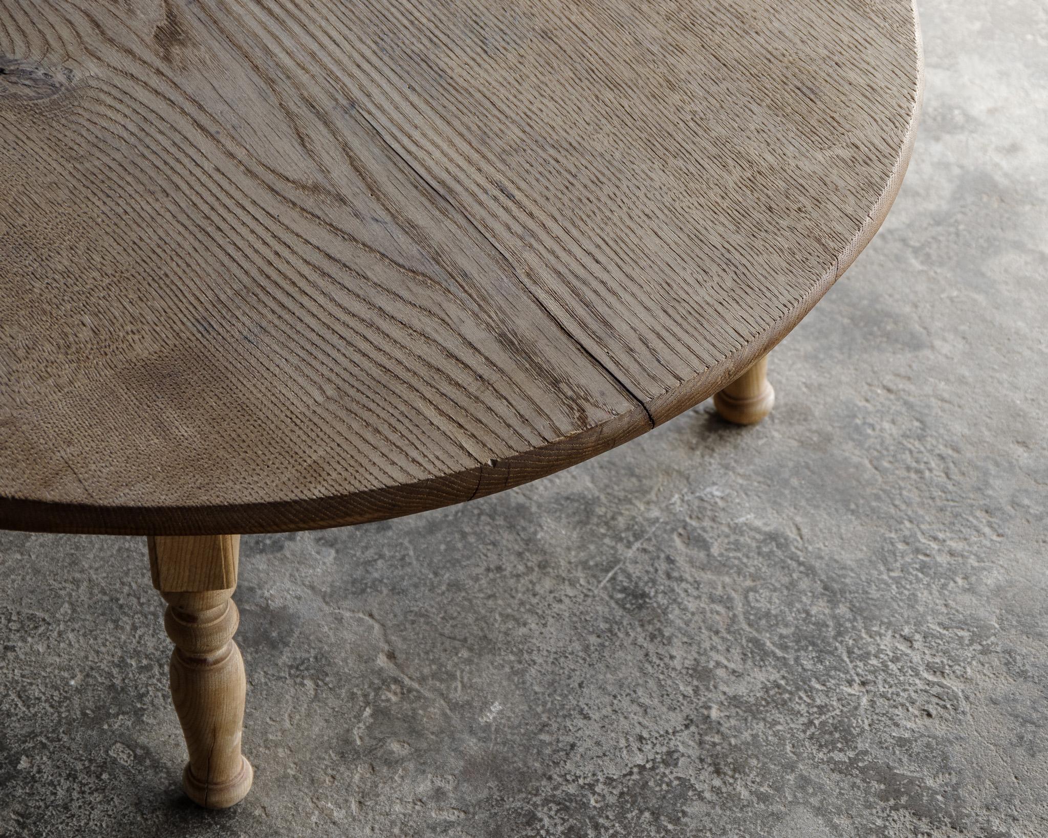 Japanese antique round table 