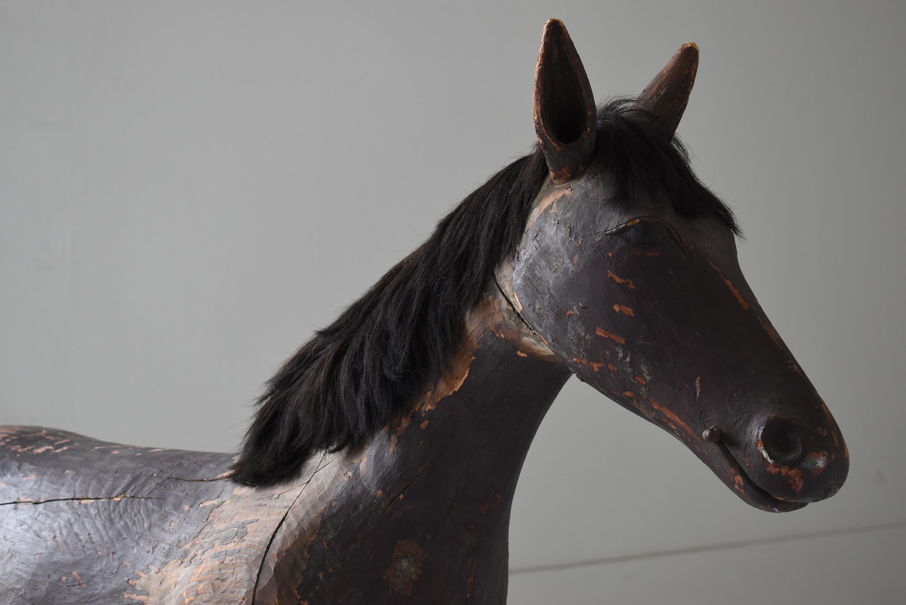 Antico cavallo sacro giapponese in legno 