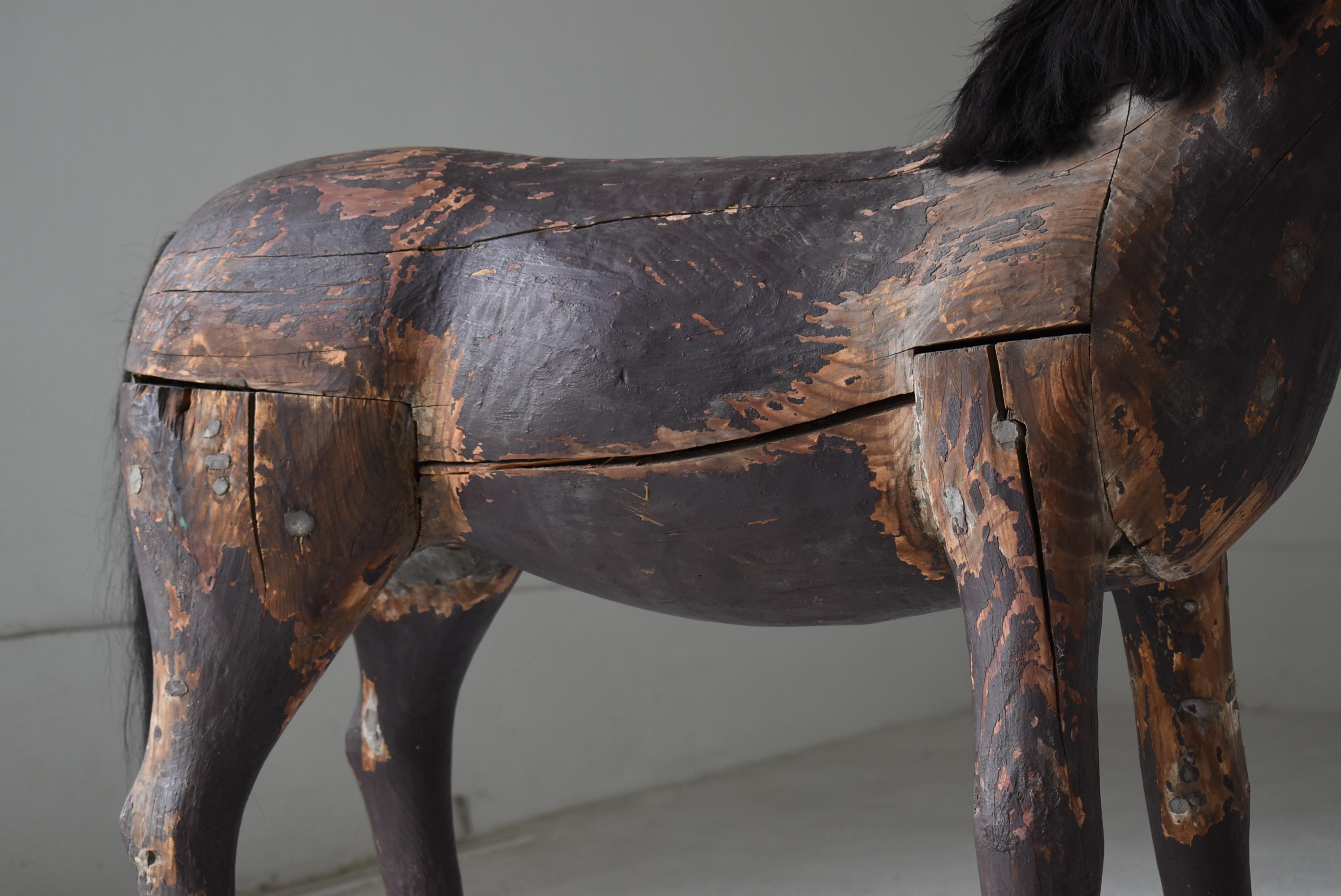 Antico cavallo sacro giapponese in legno 
