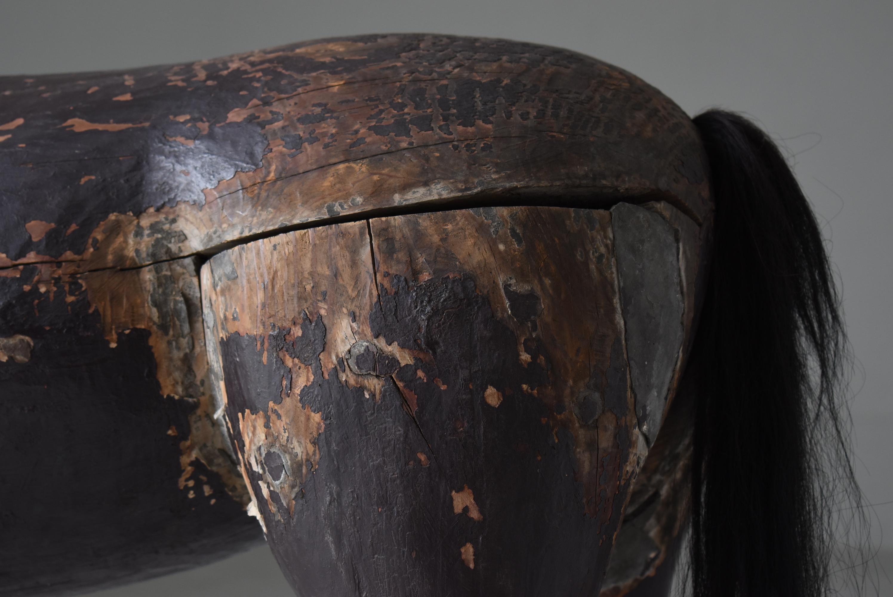 XIX secolo Antico cavallo sacro giapponese in legno 