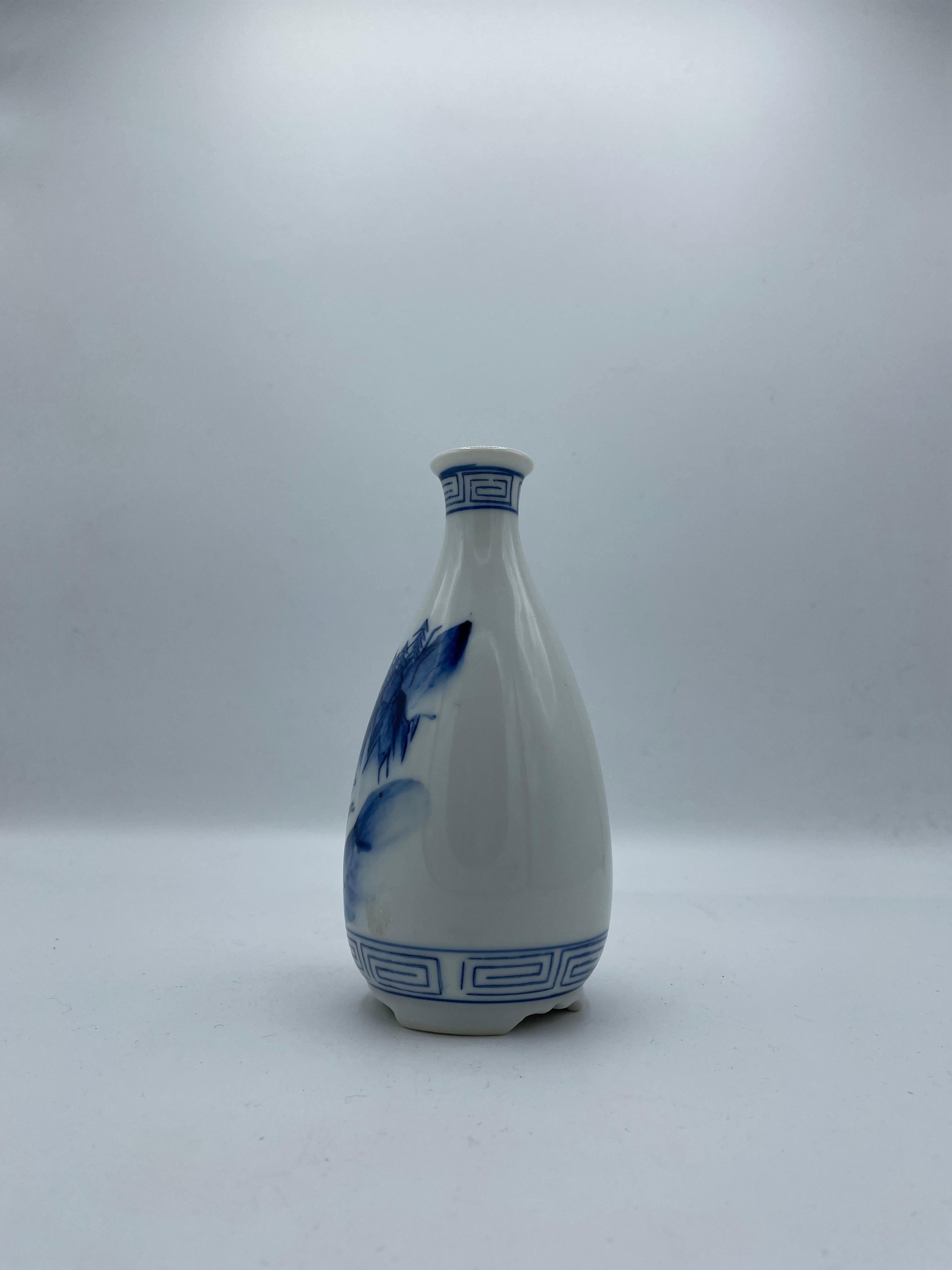 Antike japanische Sake Bottole Blau Tokkuri 1940er Jahre  (Showa) im Angebot