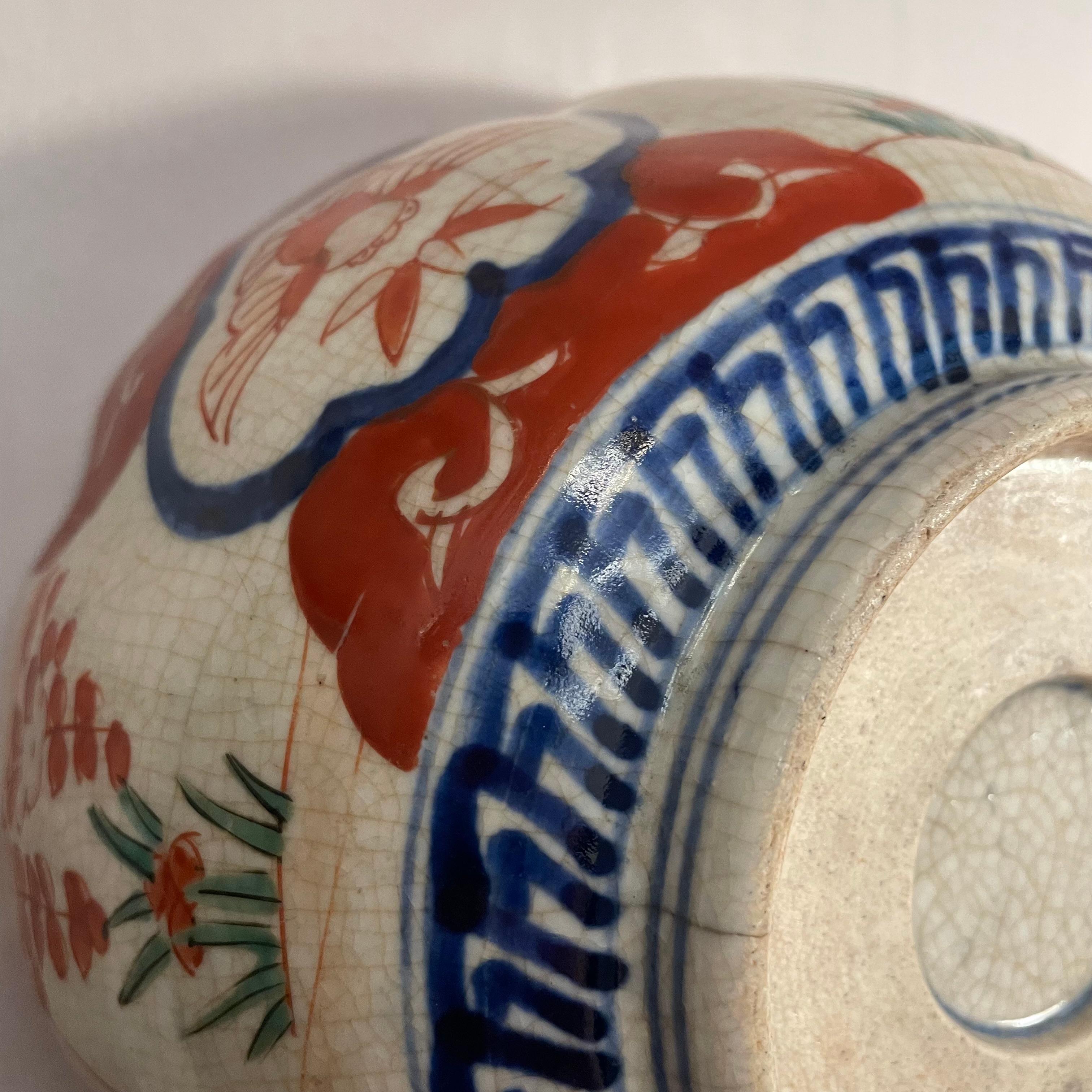 Antica ciotola da portata giapponese 1800s periodo Edo Koimari ware AkaeKacho in vendita 3