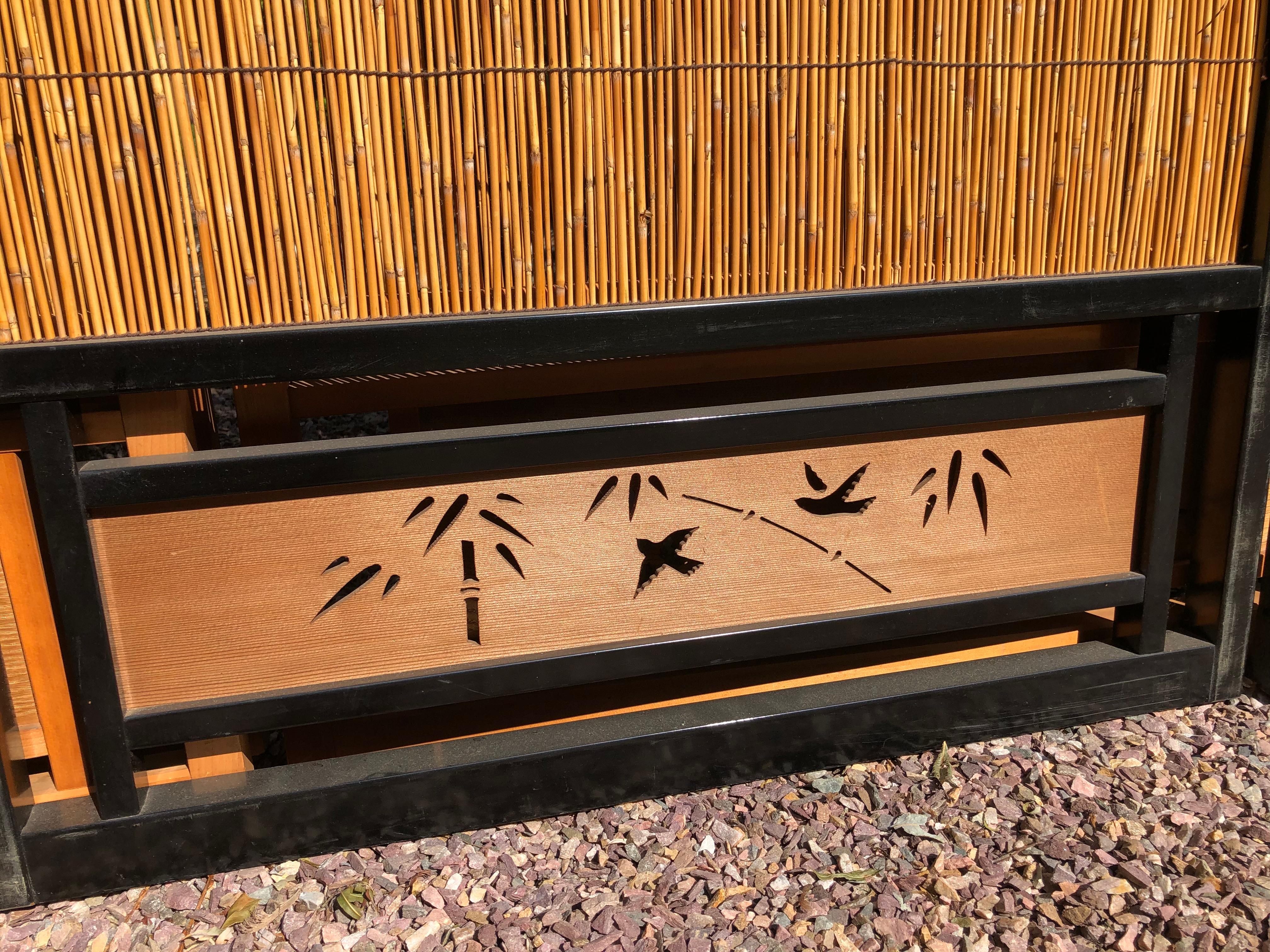 Japanese Set of Four Fine Black Lacquer Shoji Doors Screens Birds & Bamboo In Good Condition In South Burlington, VT
