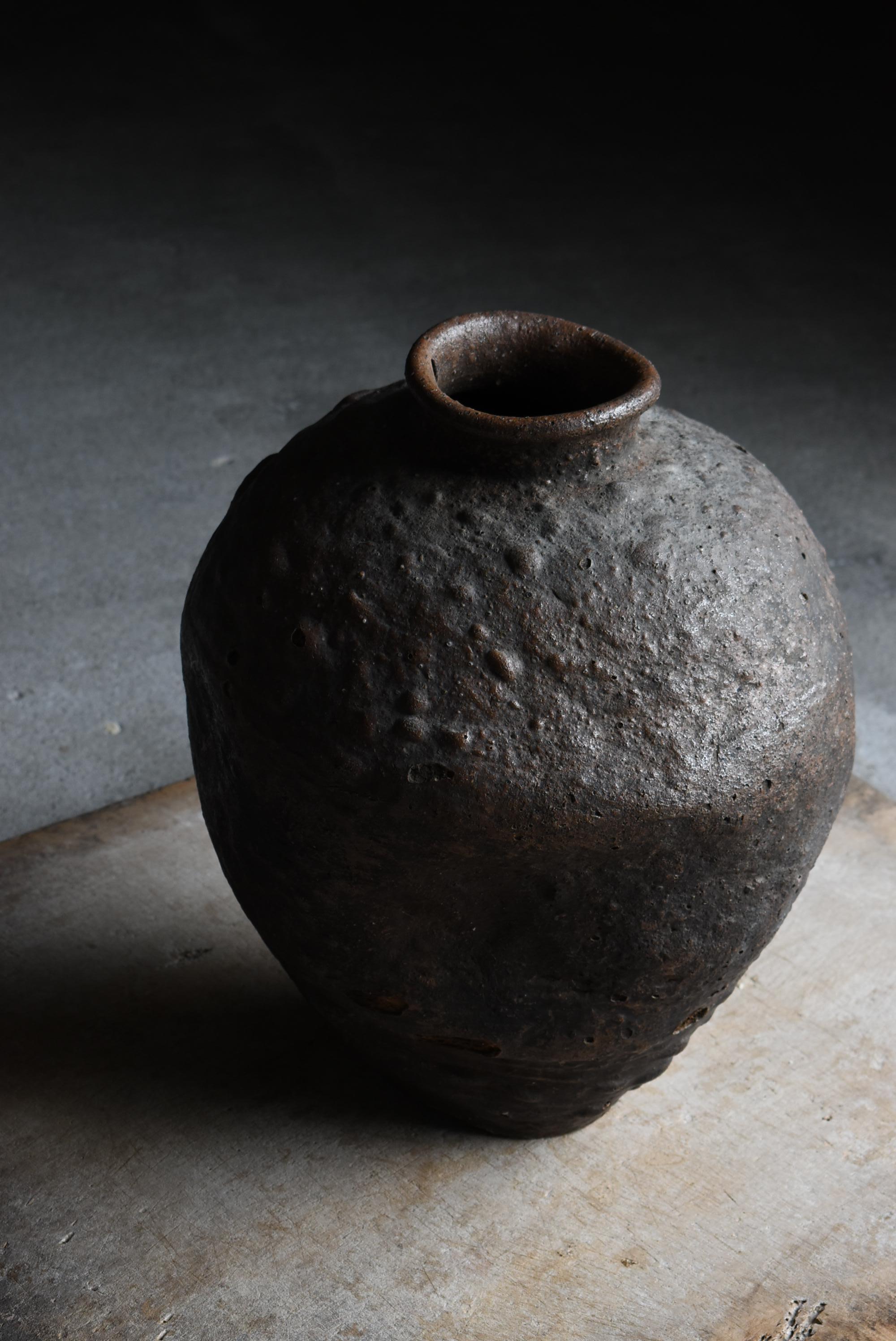 Japanese Antique Shigaraki ware 17th Century / Pottery Vase Wabisabi (Edo) im Angebot