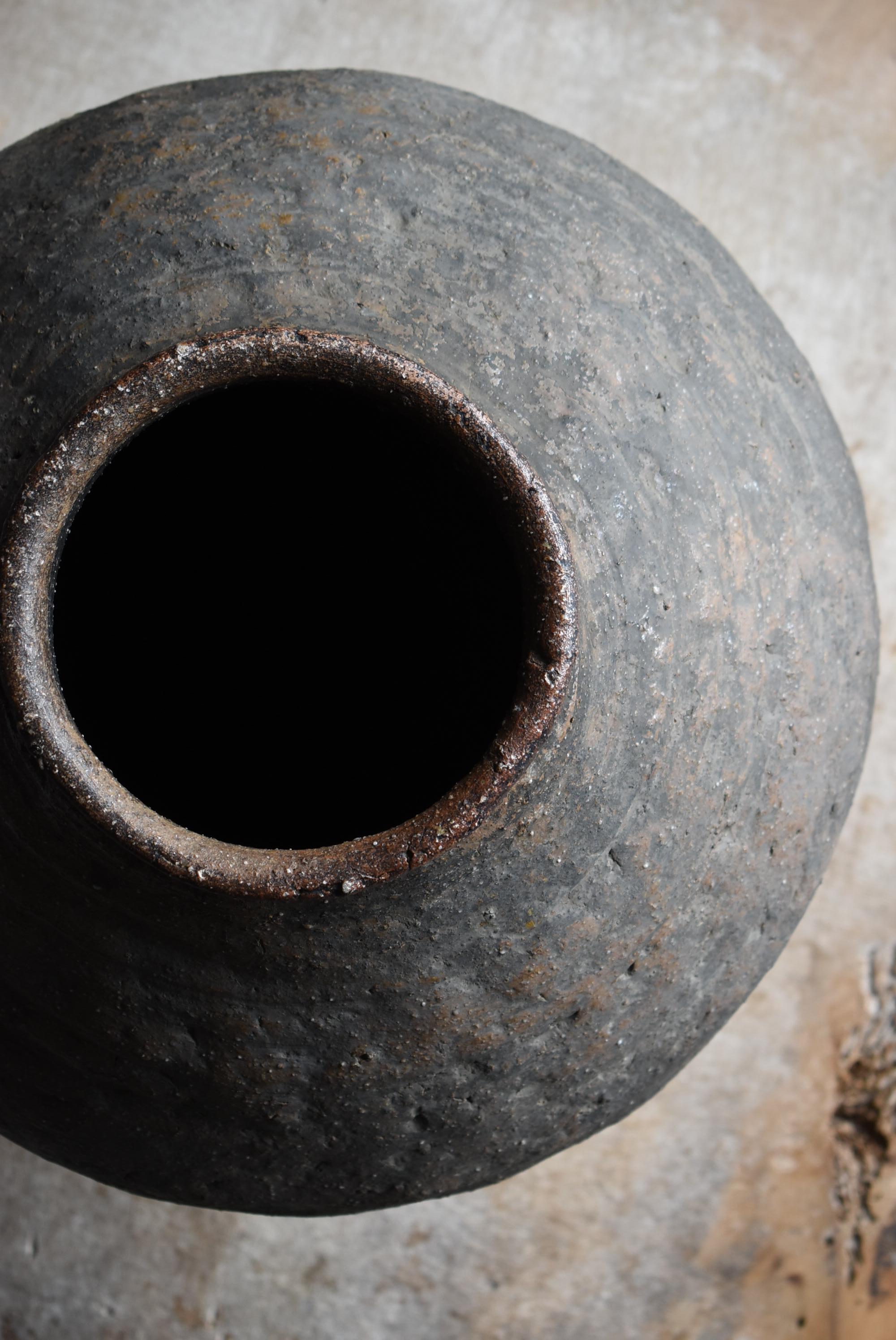Antico vaso giapponese Shigaraki Ware del 18° secolo / Vaso di ceramica Wabi Sabi in vendita 4