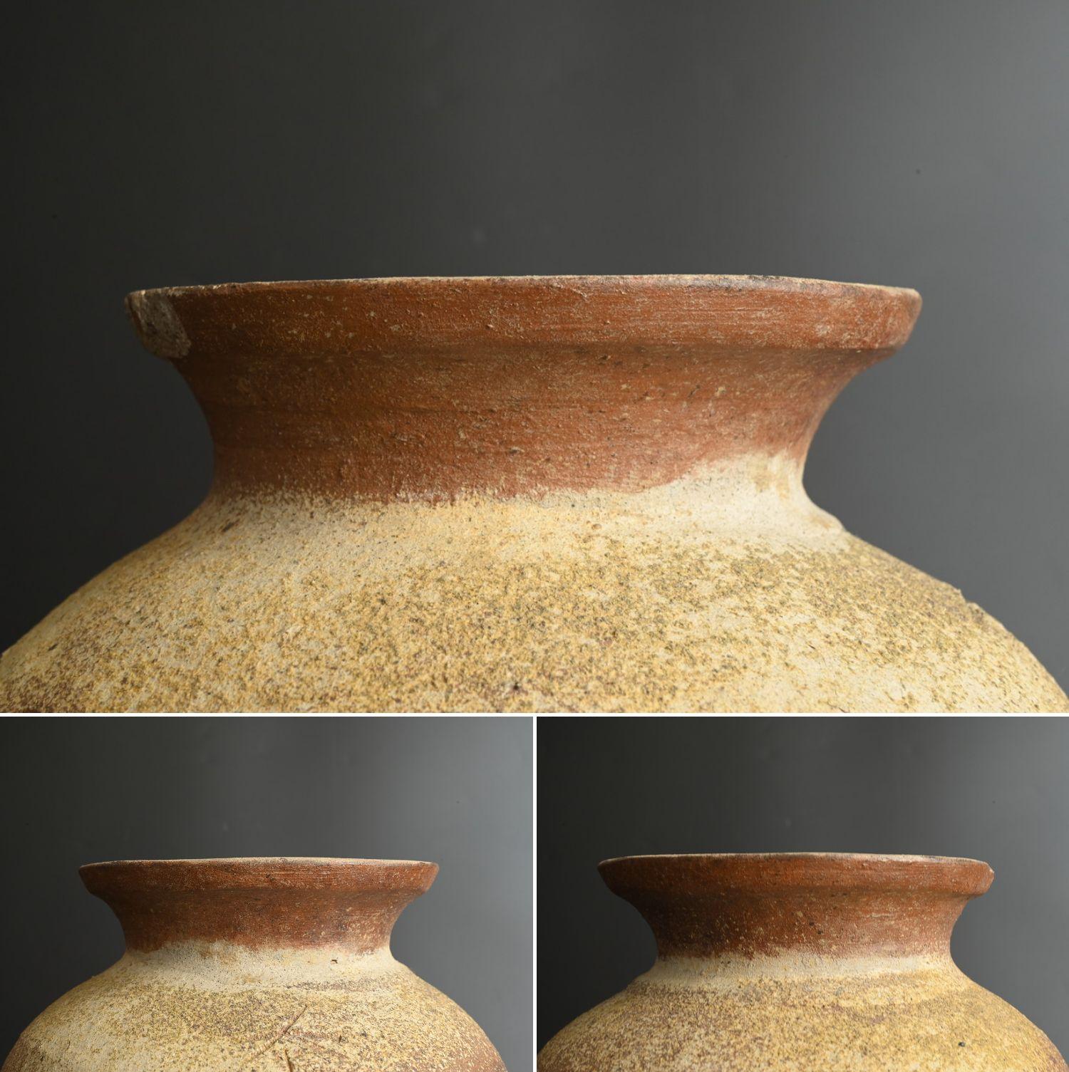 Japanese antique Shigaraki ware vase / 13th century / Wabi-sabi flower vase For Sale 12
