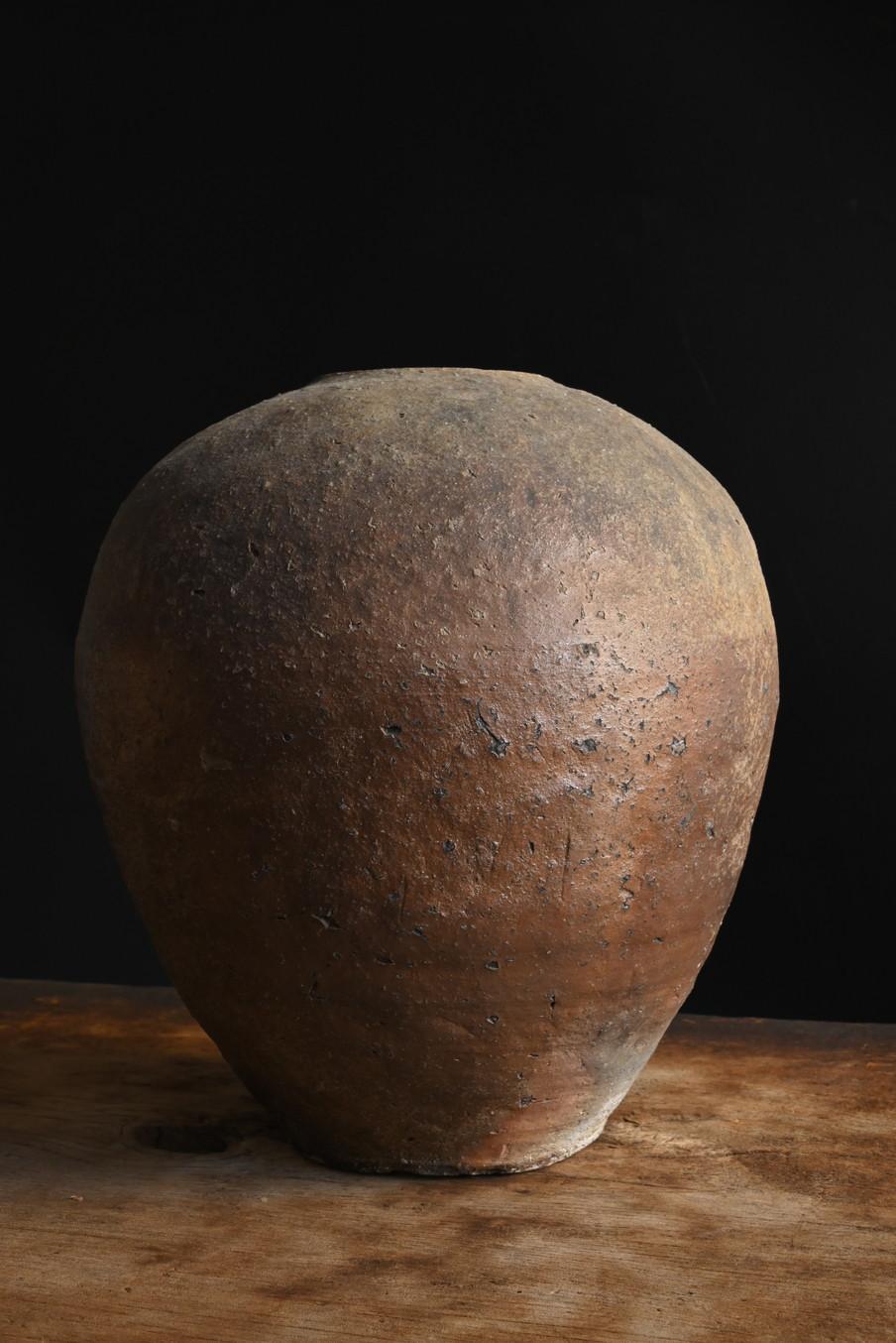 18th Century and Earlier Japanese antique Shigaraki ware vase/1400-1573/Wabi-sabi vase