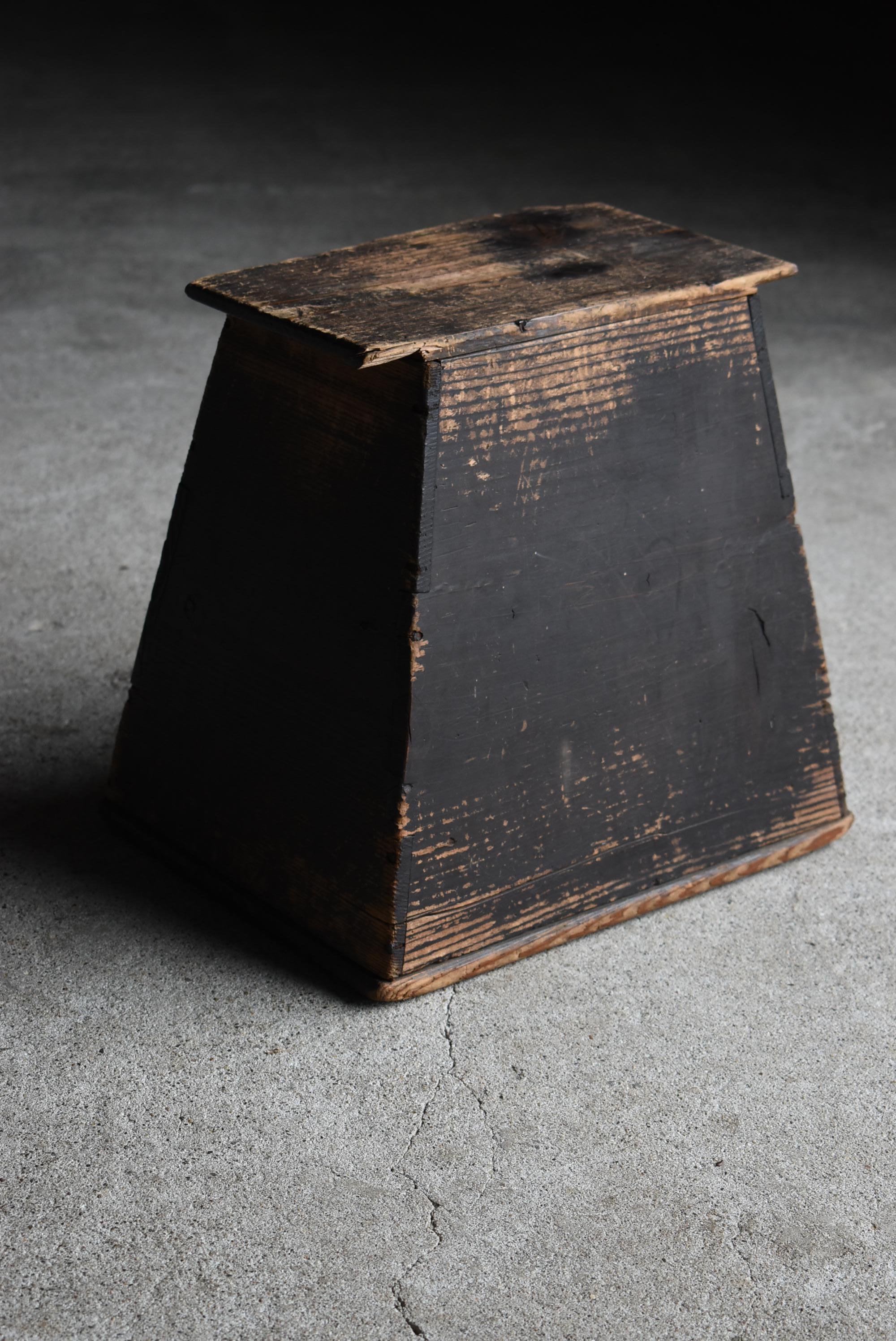Japanese Antique Side Chair 1860s-1920s / Wood Stool Side Table Wabi Sabi 3