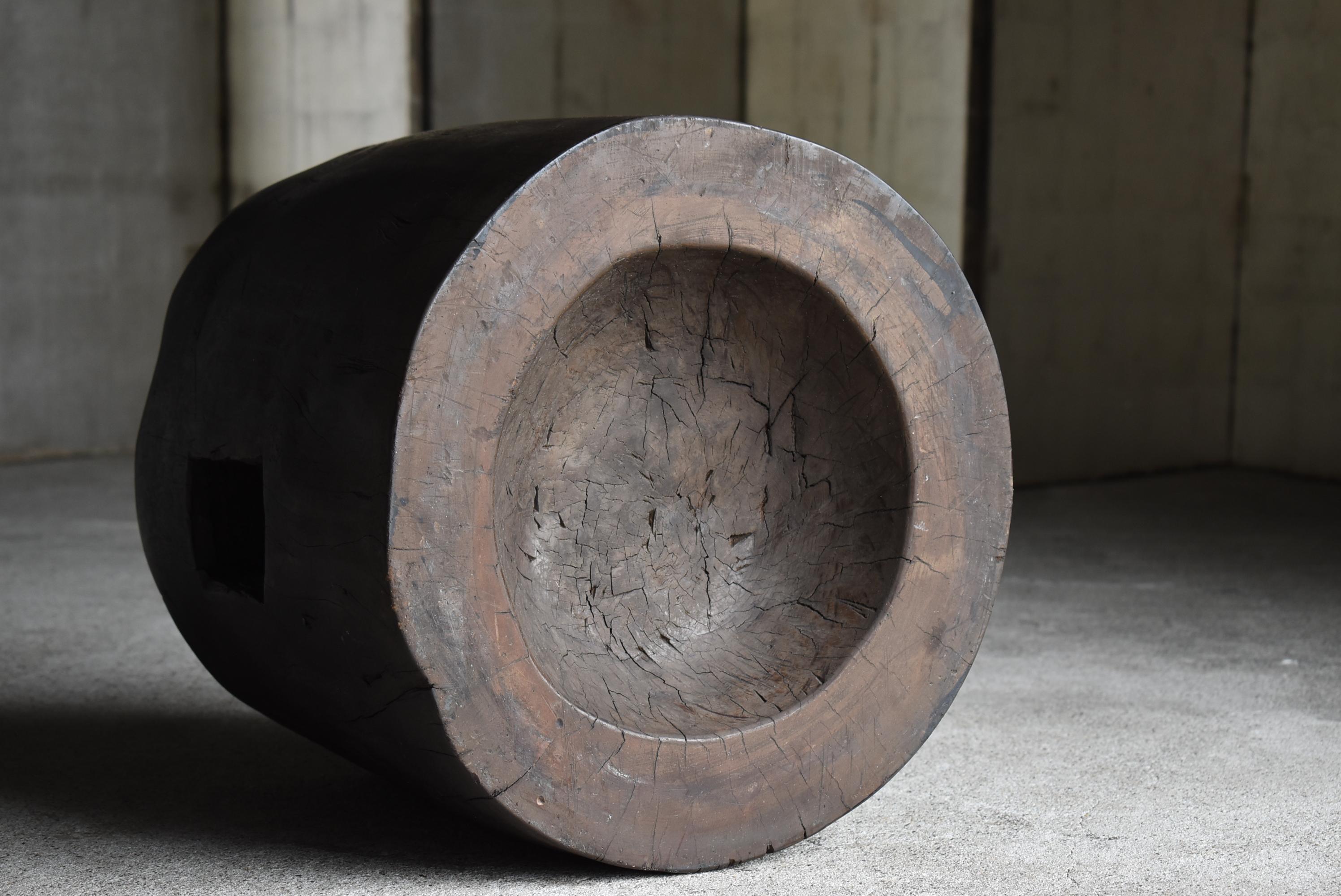 Silla auxiliar o expositor japonés antiguo 1900-1940 / Taburete Wabi Sabi en venta 6
