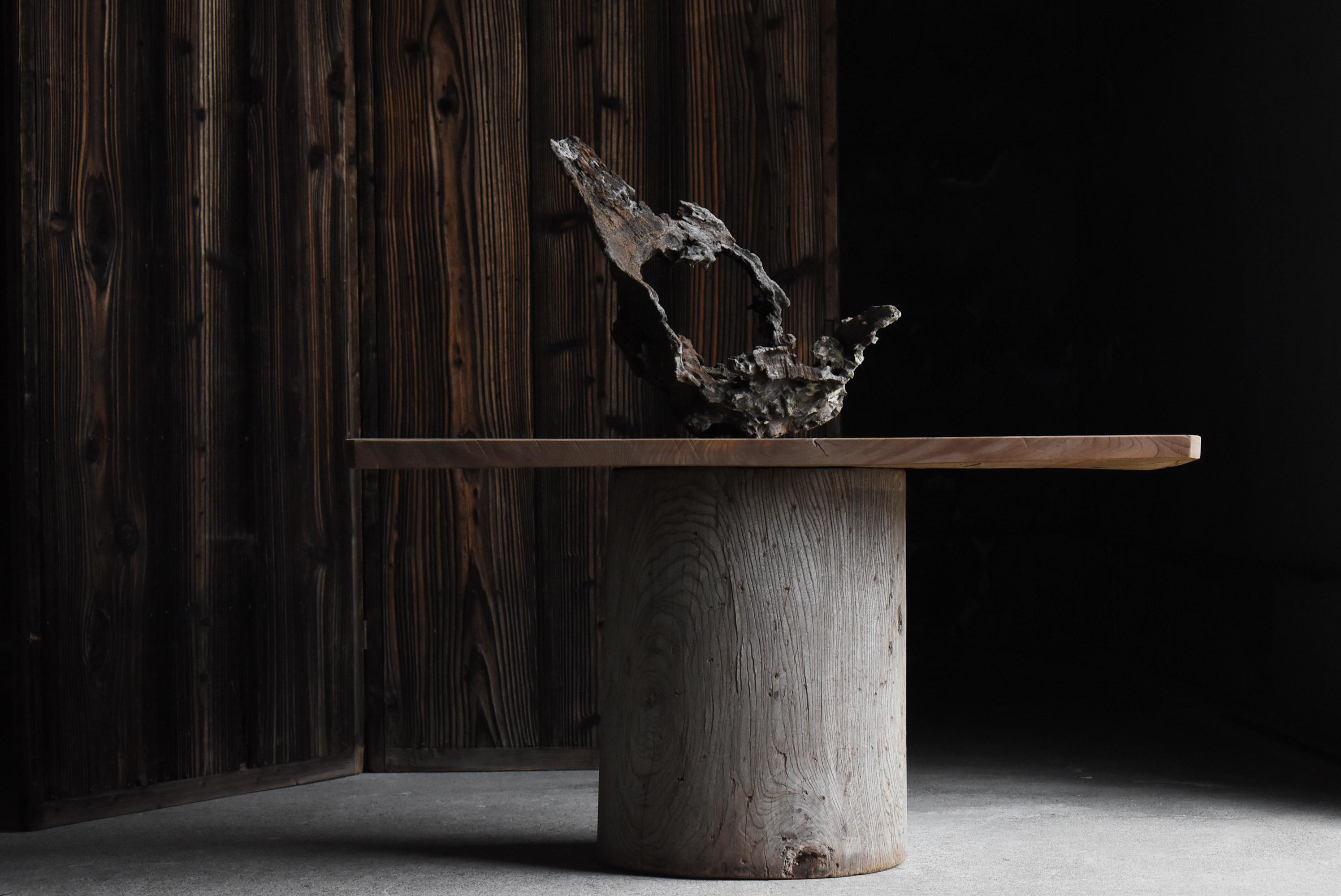 This account consists of five companies.
As for me, I specialize in Japanese antiques and deal in carefully selected items.
With my 20 years of experience, I am re-proposing Japanese antiques from a new perspective.

This is an old Japanese side