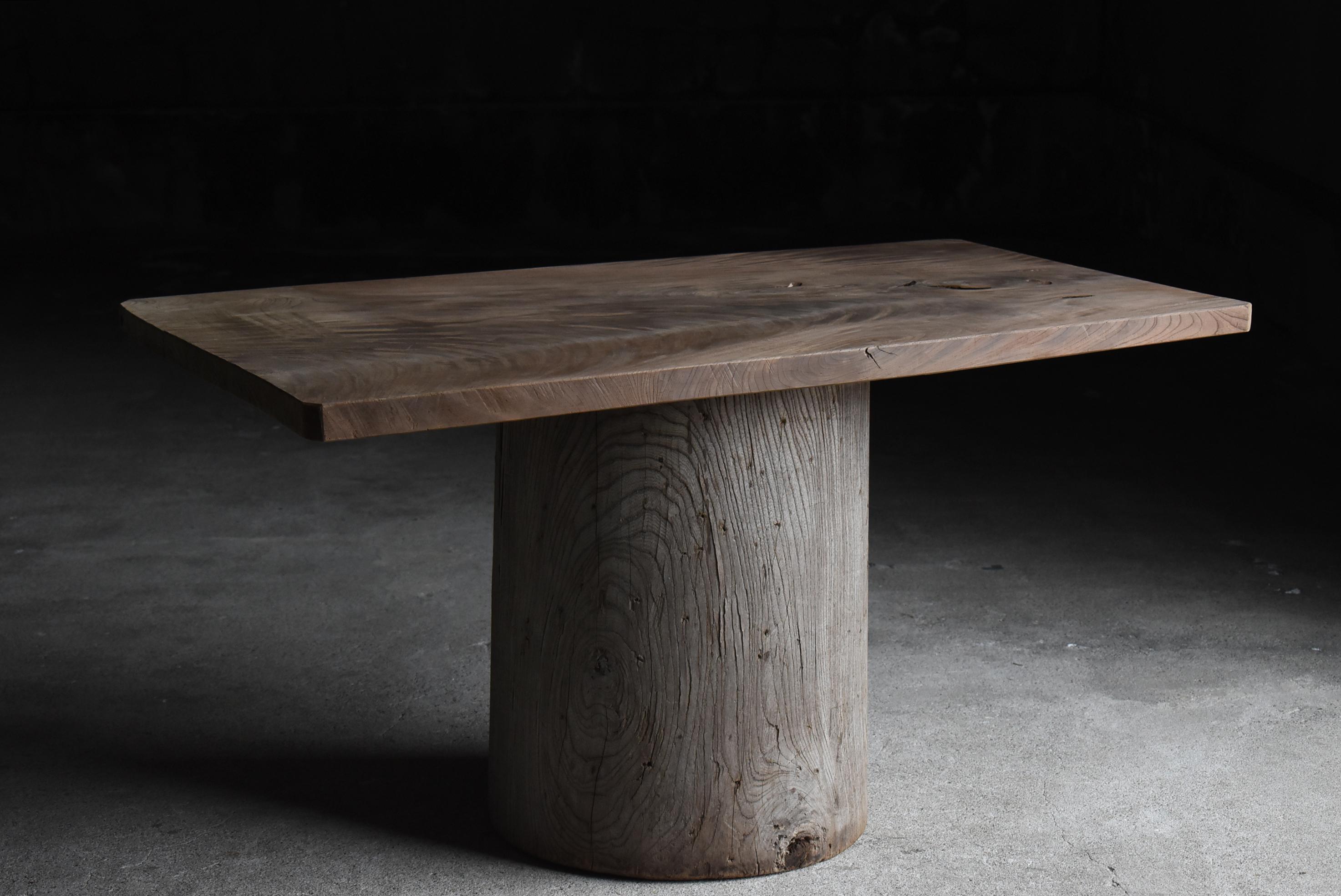 Japanese Antique Side Table 1860s-1920s / Coffee Table Wabi Sabi In Good Condition In Sammu-shi, Chiba