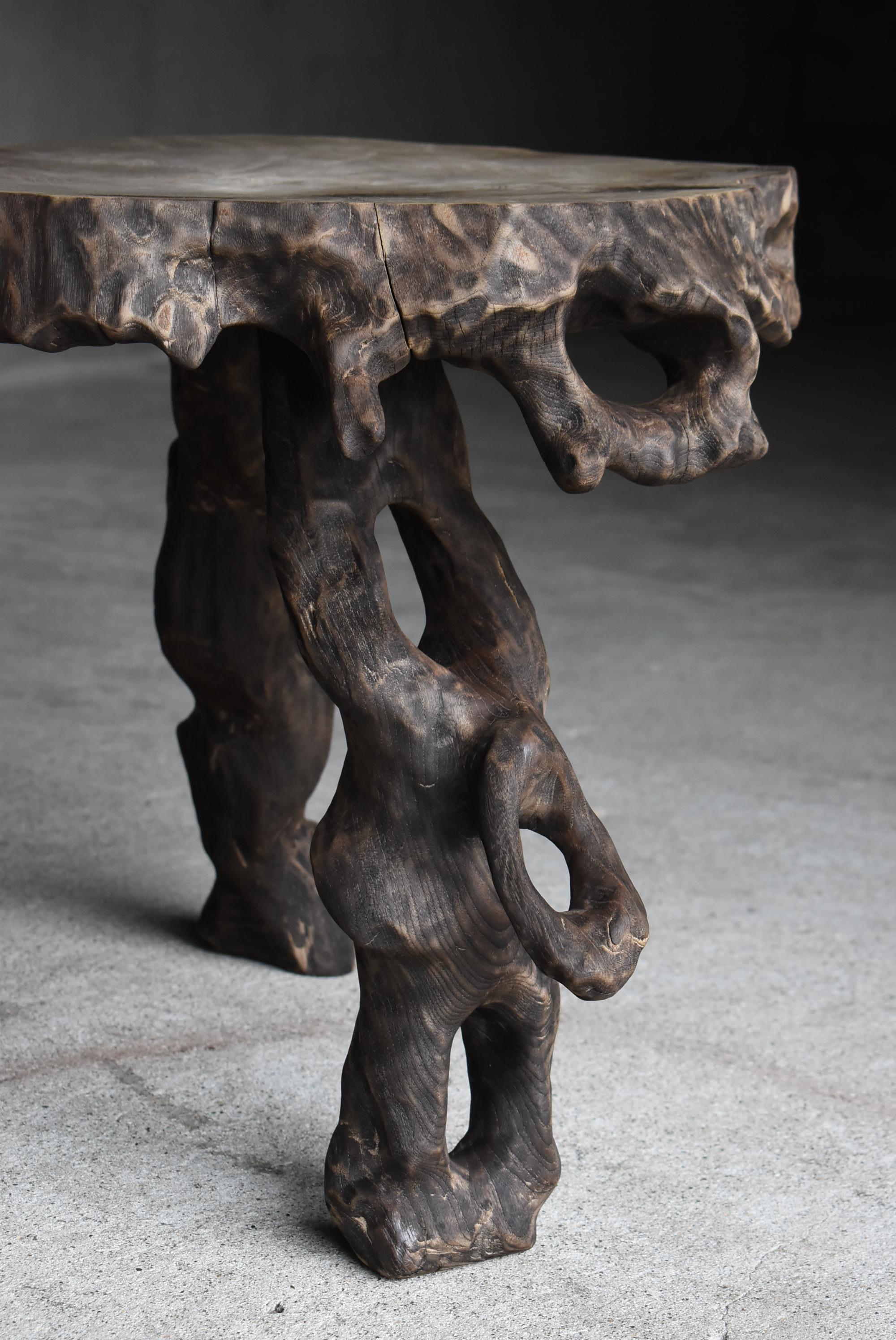 Japanese Antique Side Table Carved from a Single Block 1900s-1940s / Wabisabi For Sale 4