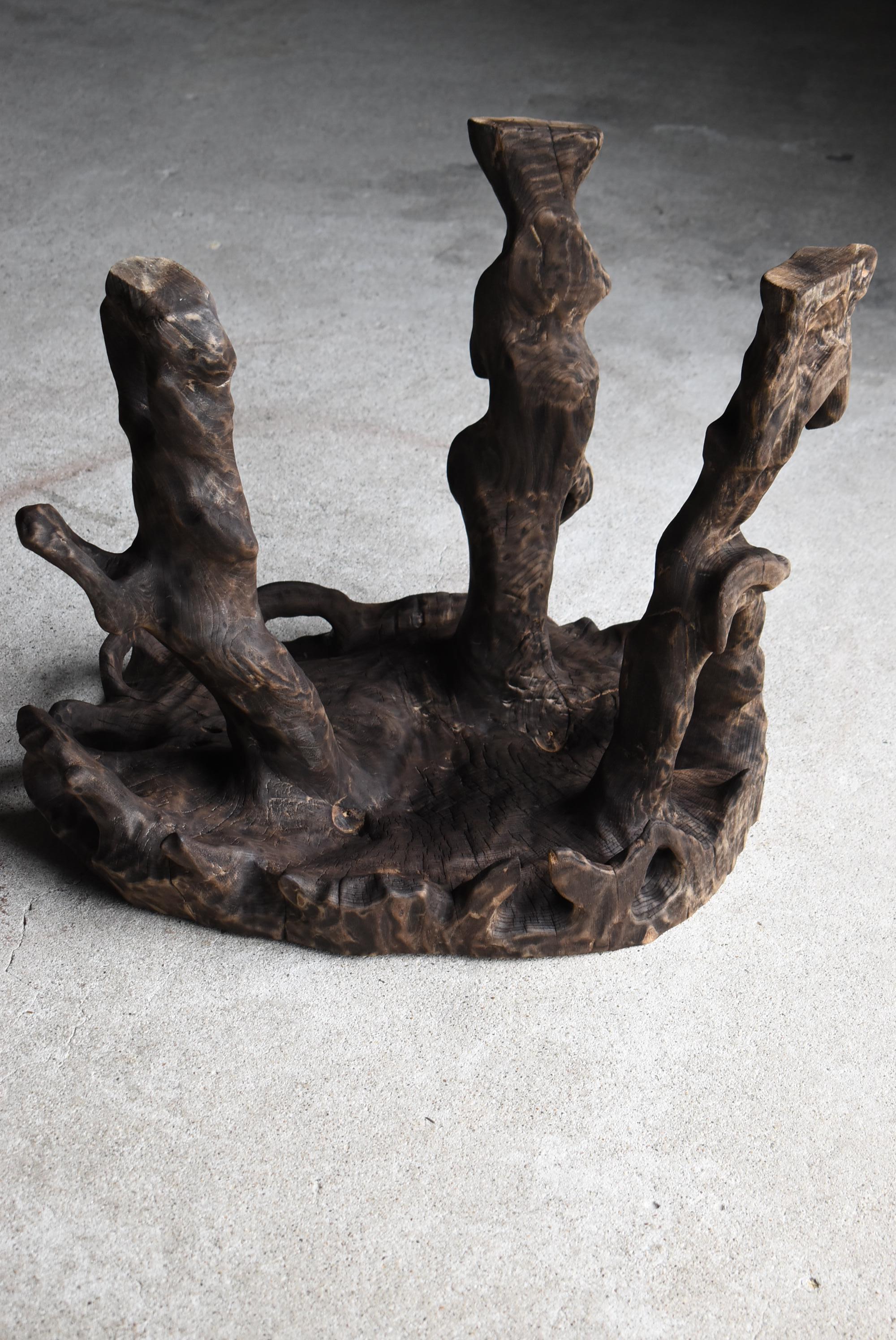 Japanese Antique Side Table Carved from a Single Block 1900s-1940s / Wabisabi For Sale 8