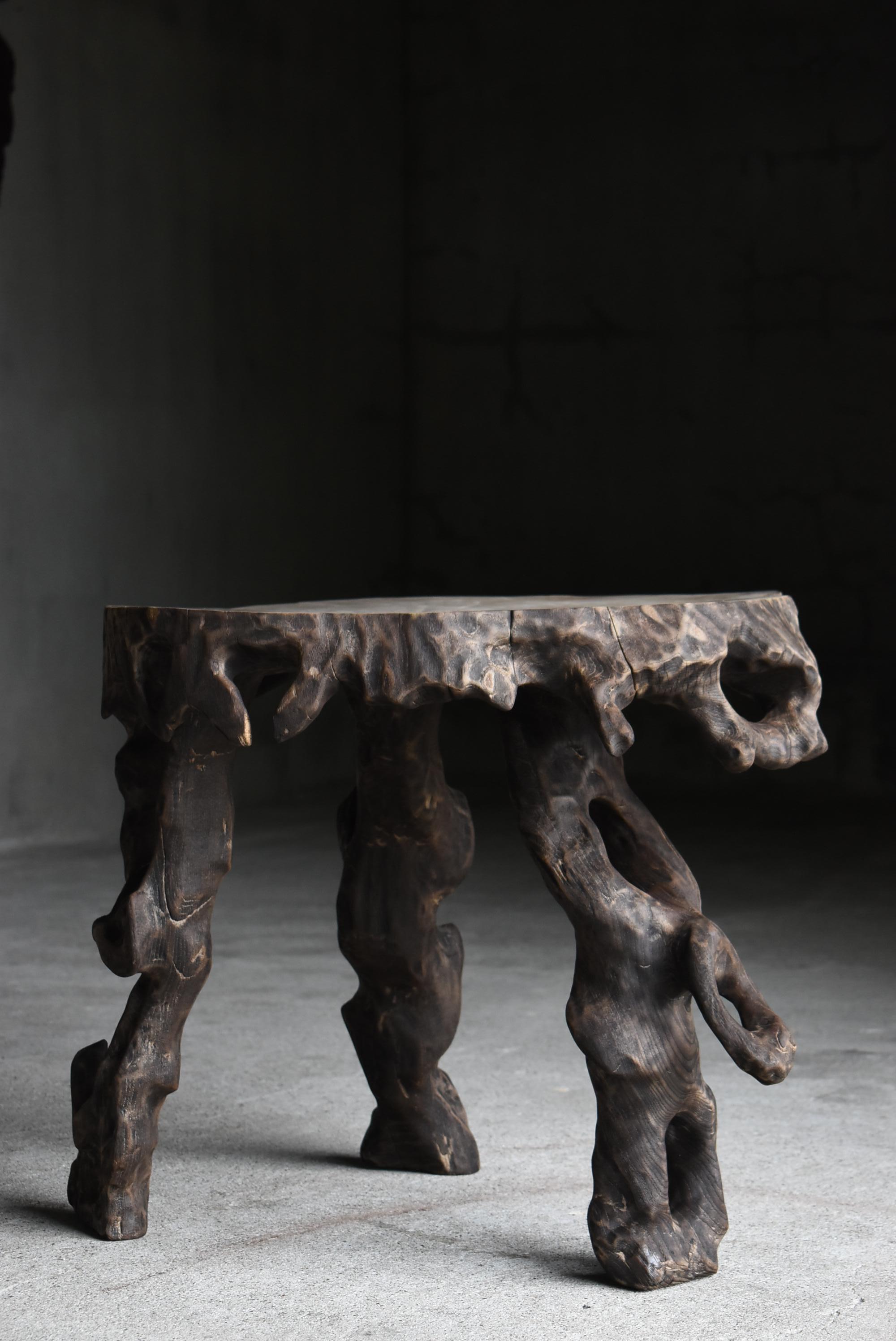 Japanese Antique Side Table Carved from a Single Block 1900s-1940s / Wabisabi For Sale 2