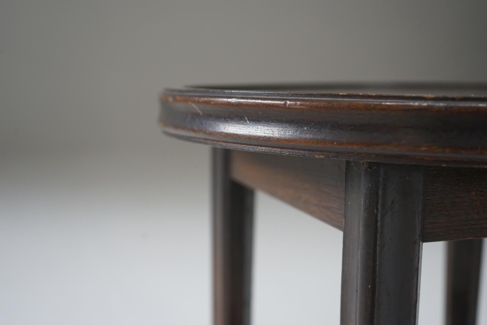 Japanischer antiker Beistelltisch Niedriger Tisch Wabi-Sabi im Angebot 1