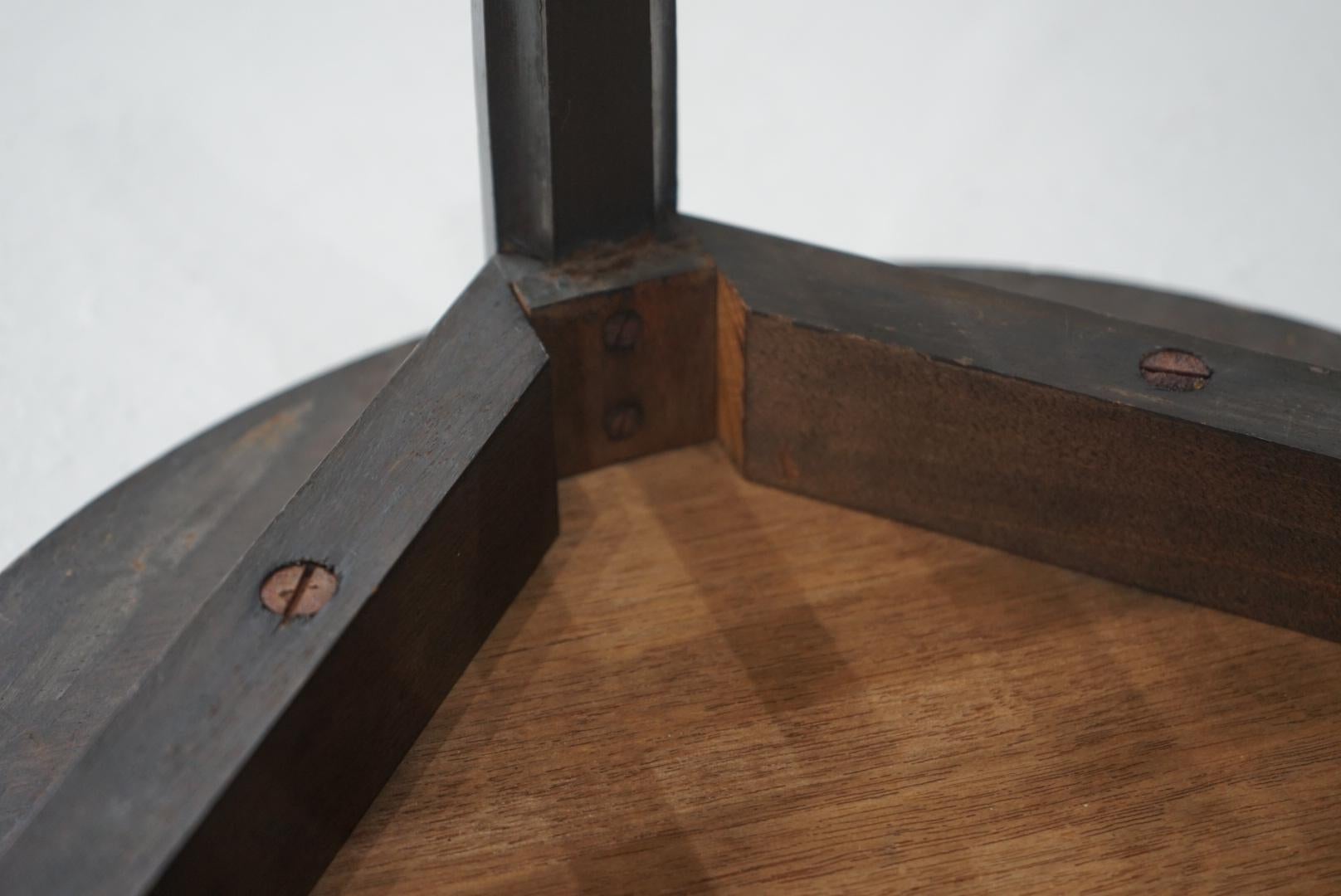 Japanischer antiker Beistelltisch Niedriger Tisch Wabi-Sabi im Angebot 4