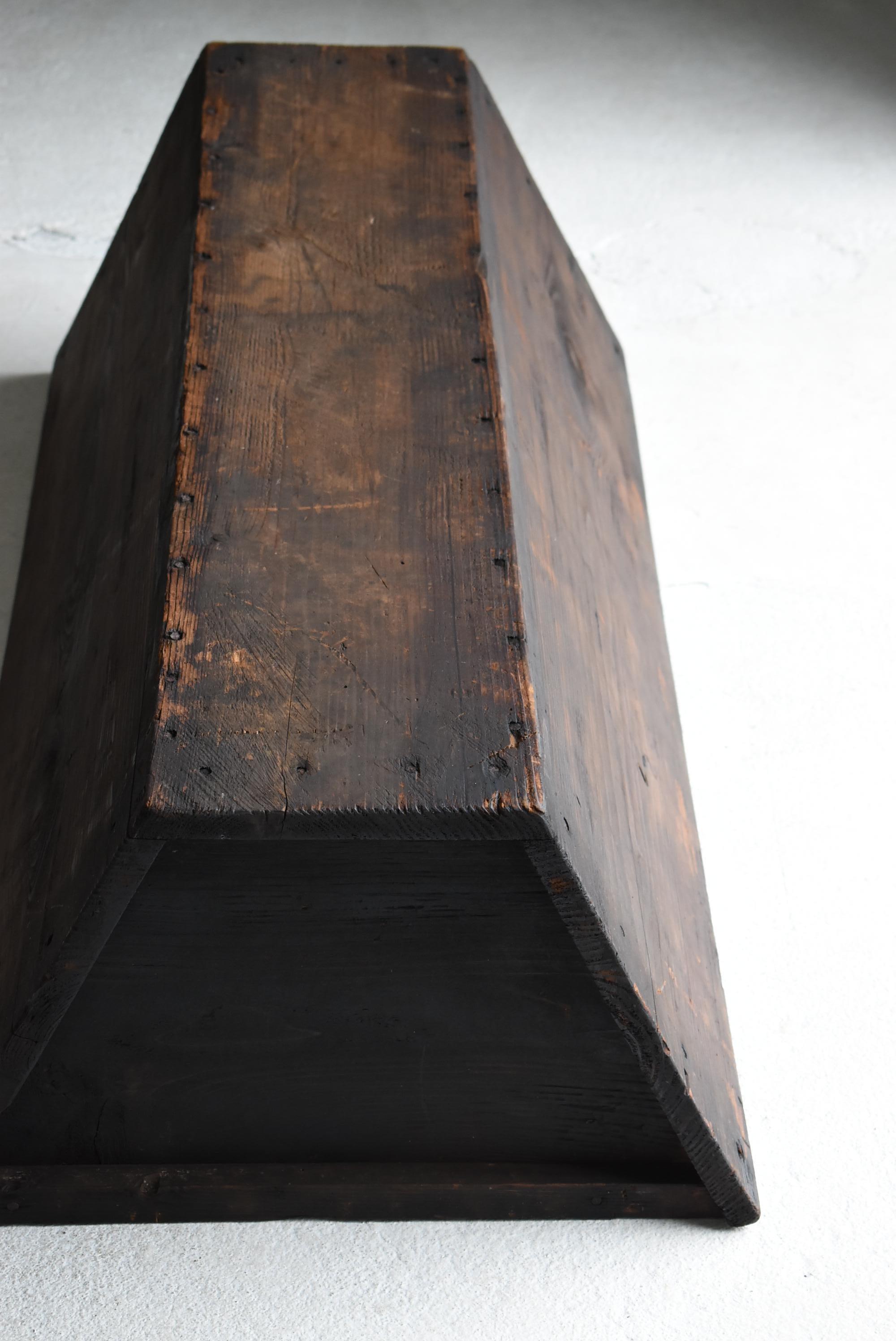 Japanese Antique Side Table or Bench 1860s-1920s / Display Stand Wabisabi For Sale 4