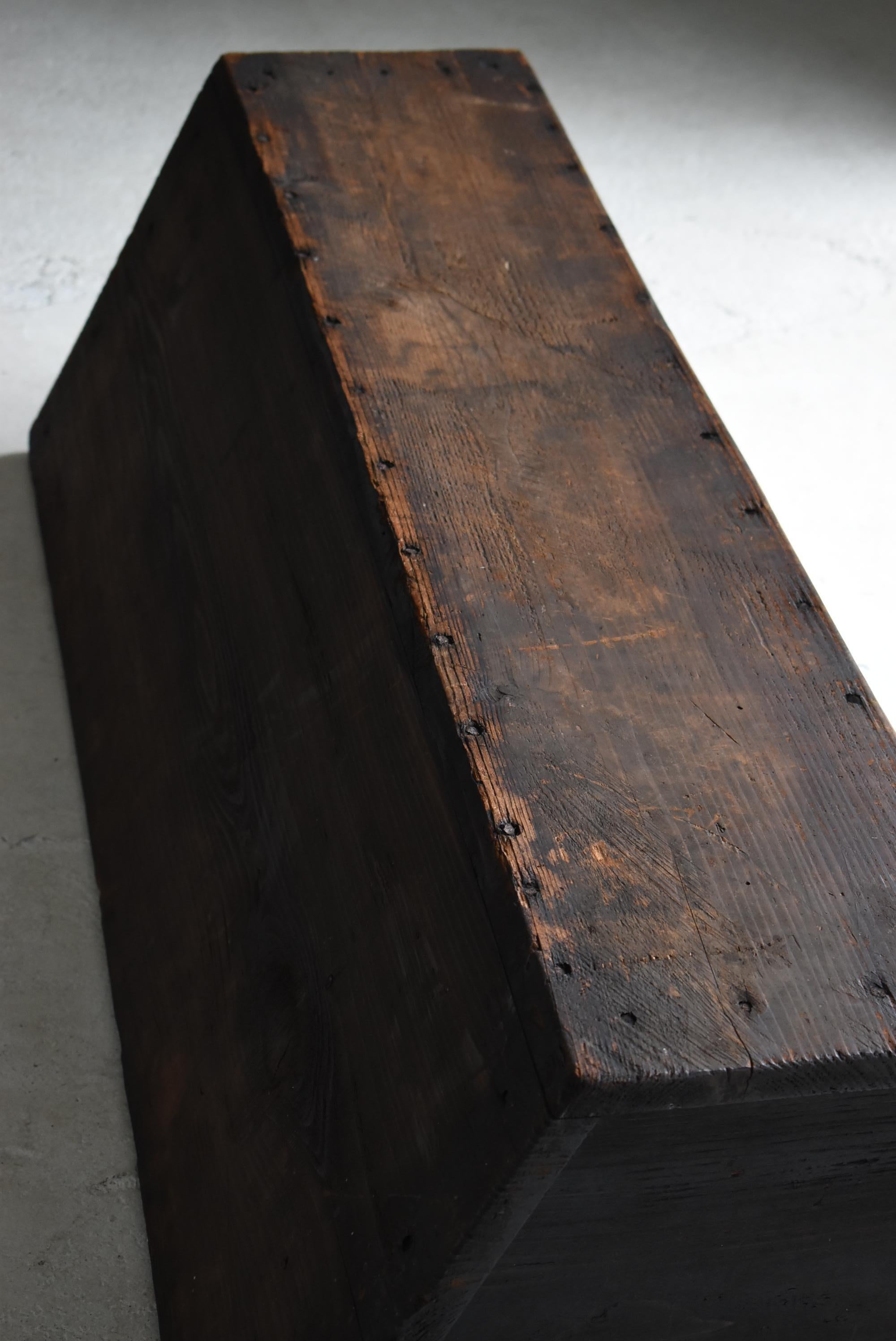 Japanese Antique Side Table or Bench 1860s-1920s / Display Stand Wabisabi For Sale 6