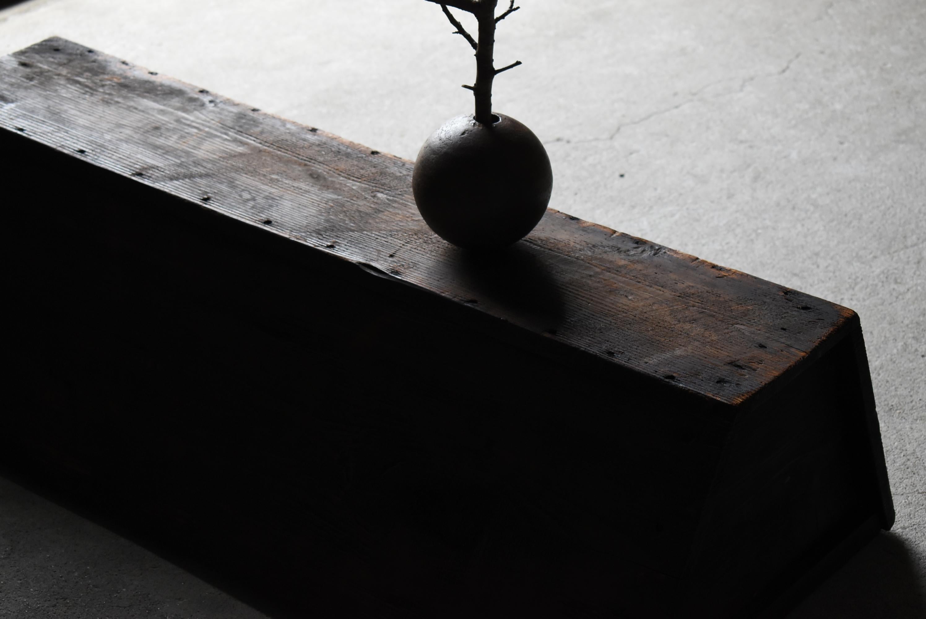 Japanese Antique Side Table or Bench 1860s-1920s / Display Stand Wabisabi For Sale 10