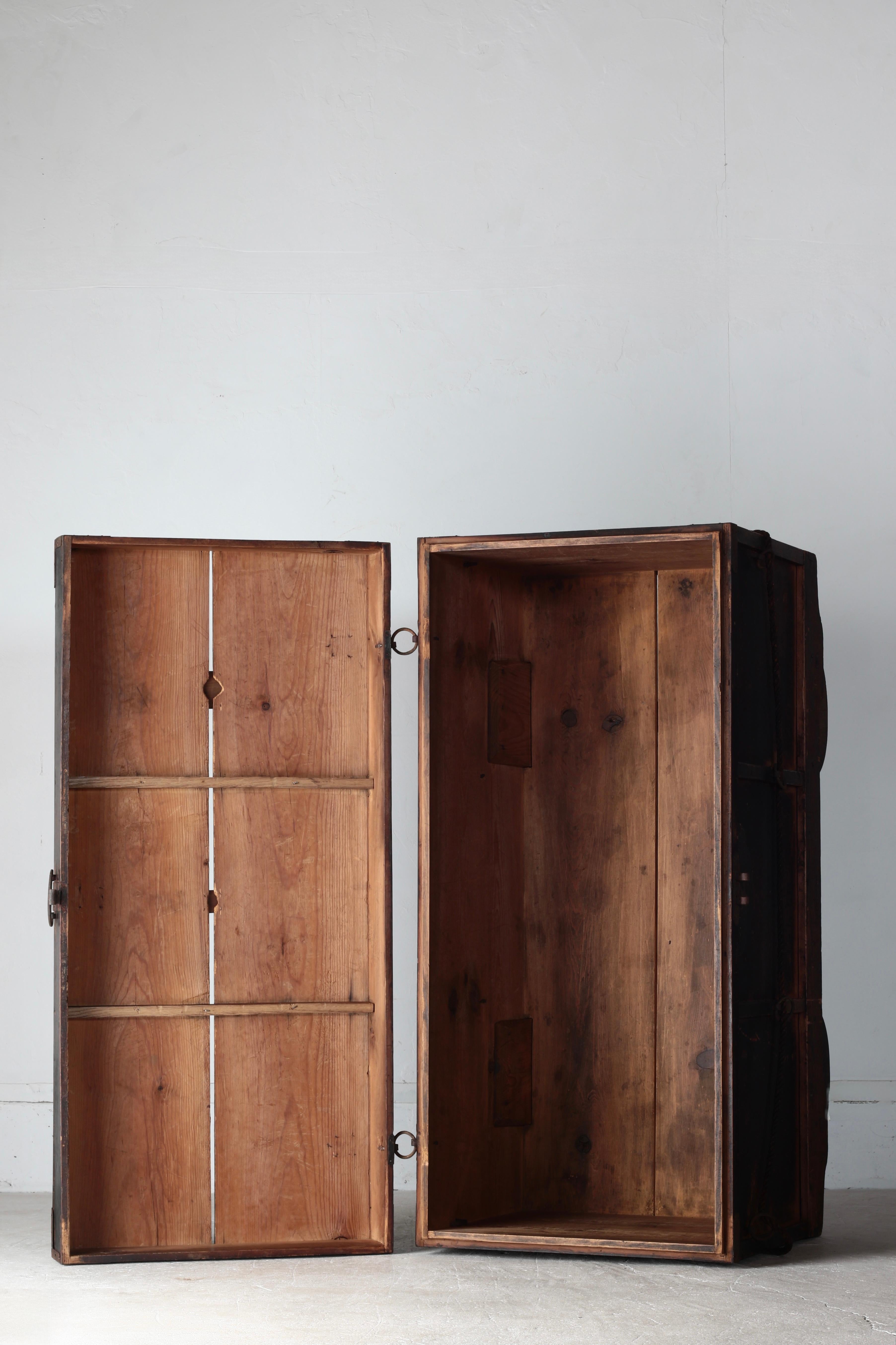 Japanese Antique Sideboard / Display Table Storage / 1868-1912s Wabi-sabi For Sale 10