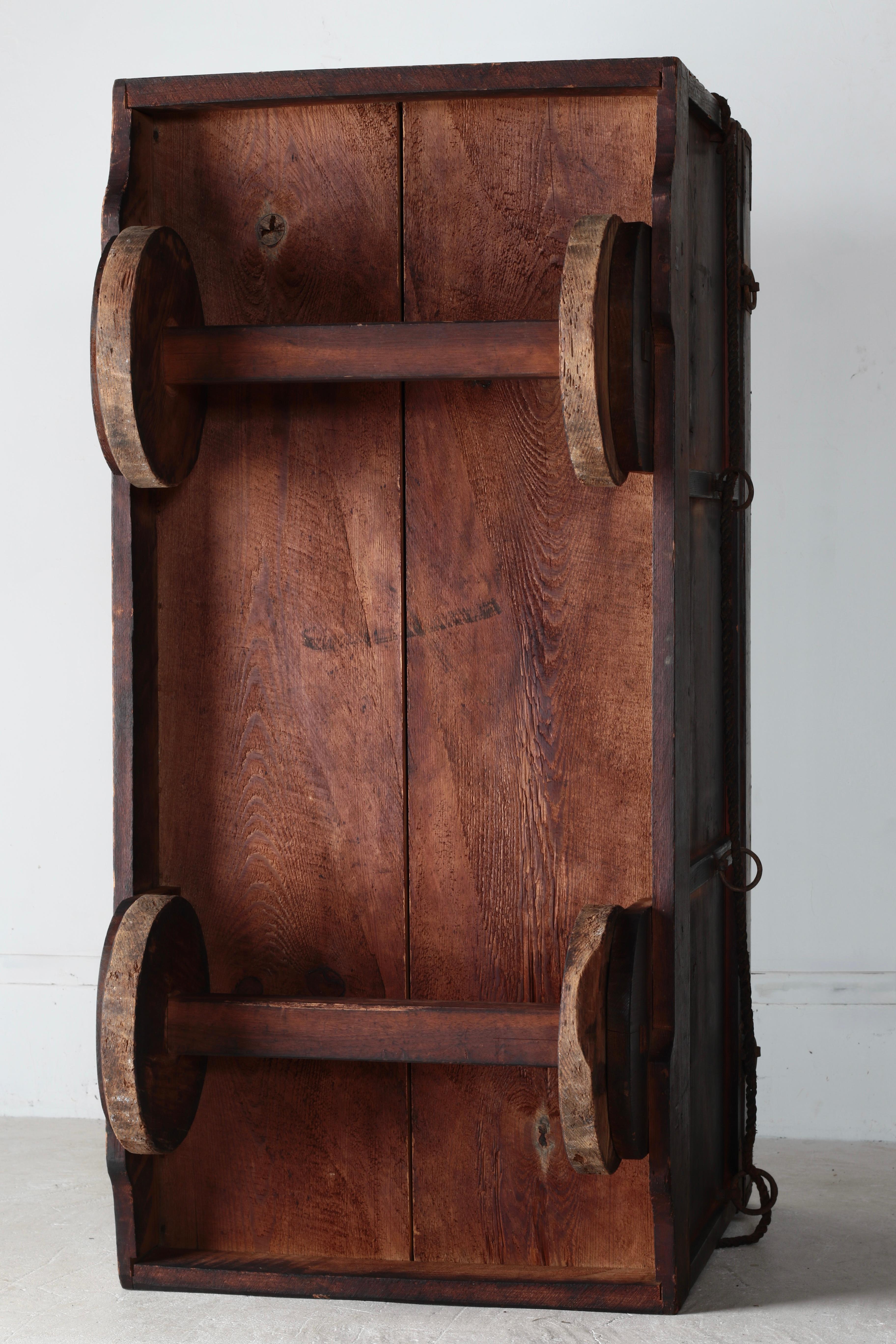 Japanese Antique Sideboard / Display Table Storage / 1868-1912s Wabi-sabi For Sale 11