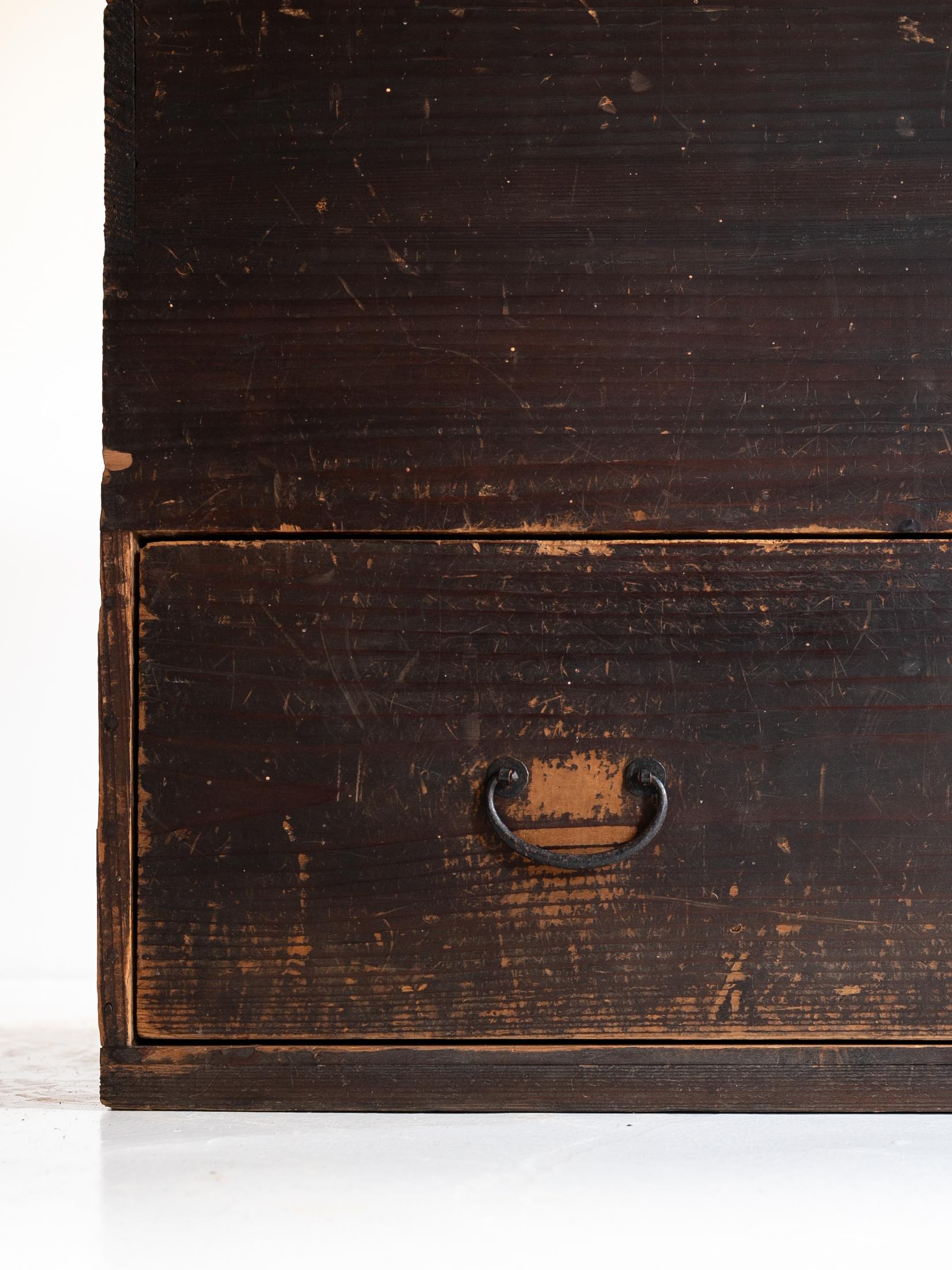 Japanese Antique Simplicity Box 1860s-1920s / Tansu Sideboard Wabisabi For Sale 4