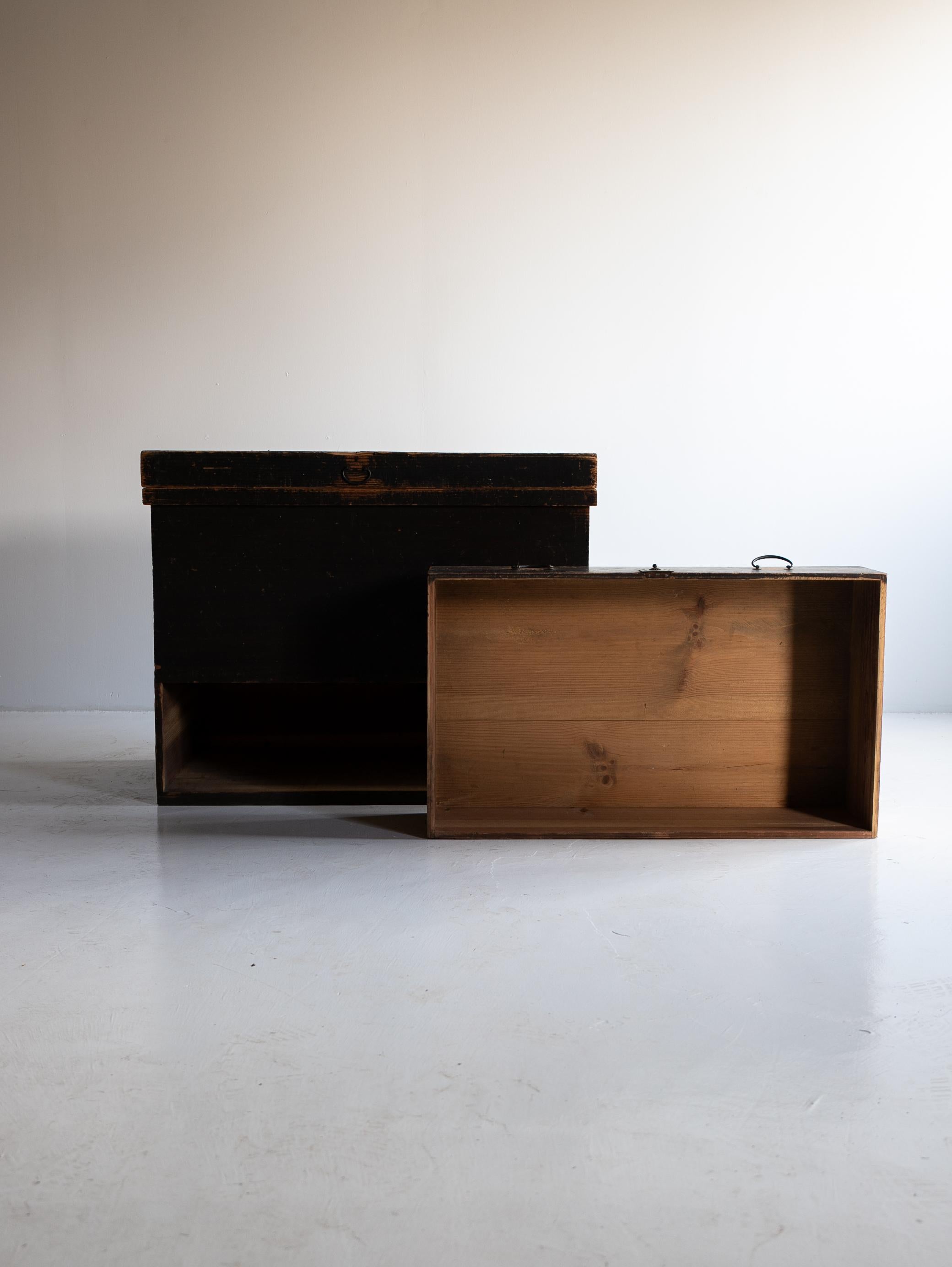 Japanese Antique Simplicity Box 1860s-1920s / Tansu Sideboard Wabisabi For Sale 2
